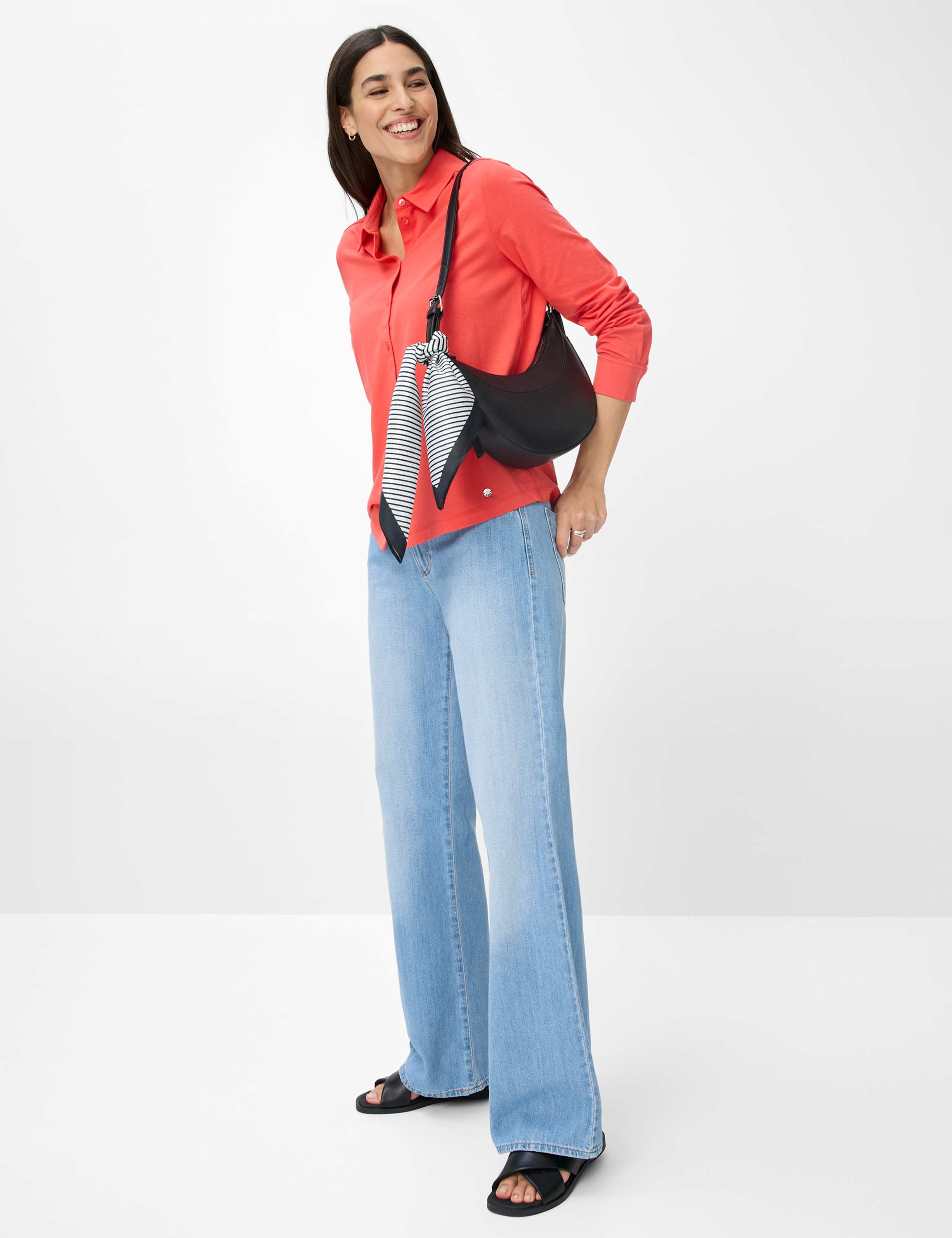 Women Style CELINA Red  Model Outfit
