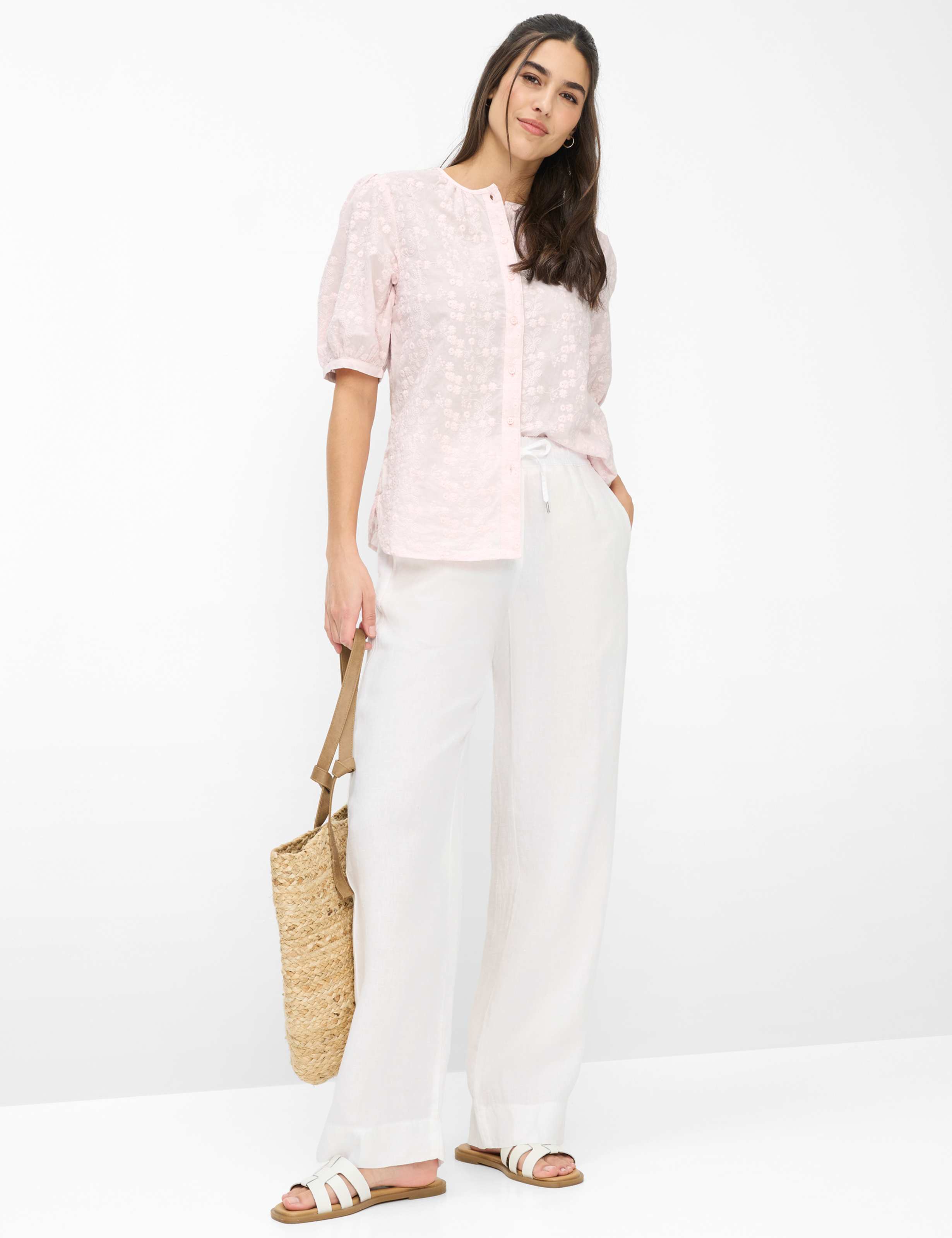 Damen Style FARINA Weiß Wide Leg Model Outfit