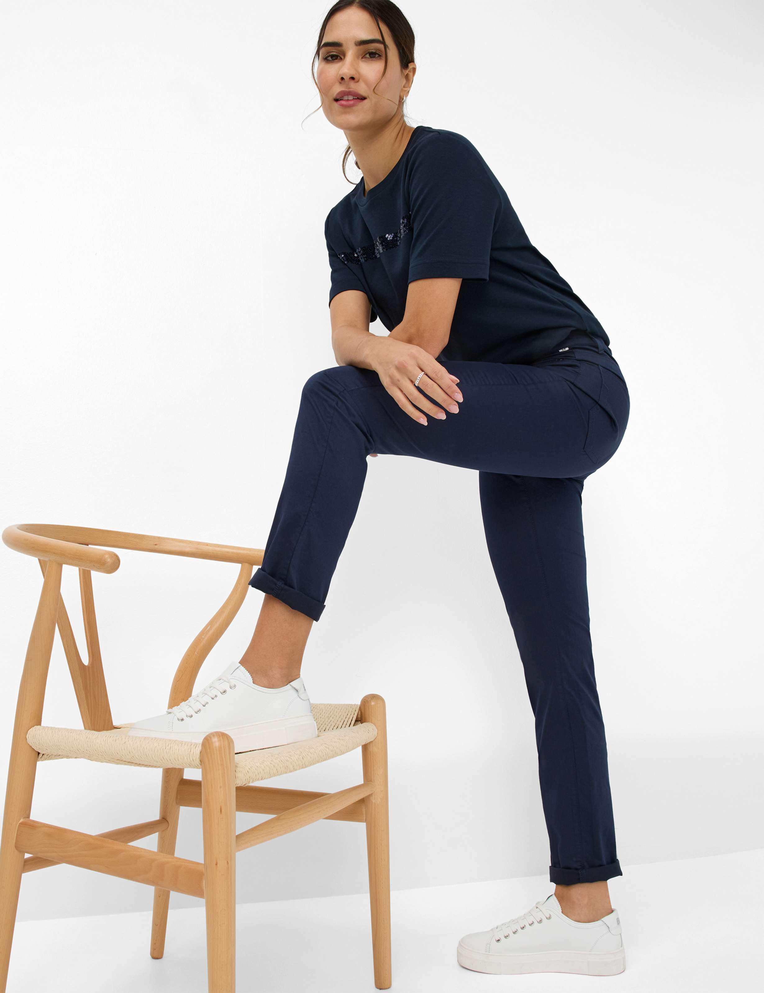 Femme Style MARY Bleu Foncé Regular Fit Détail 1
