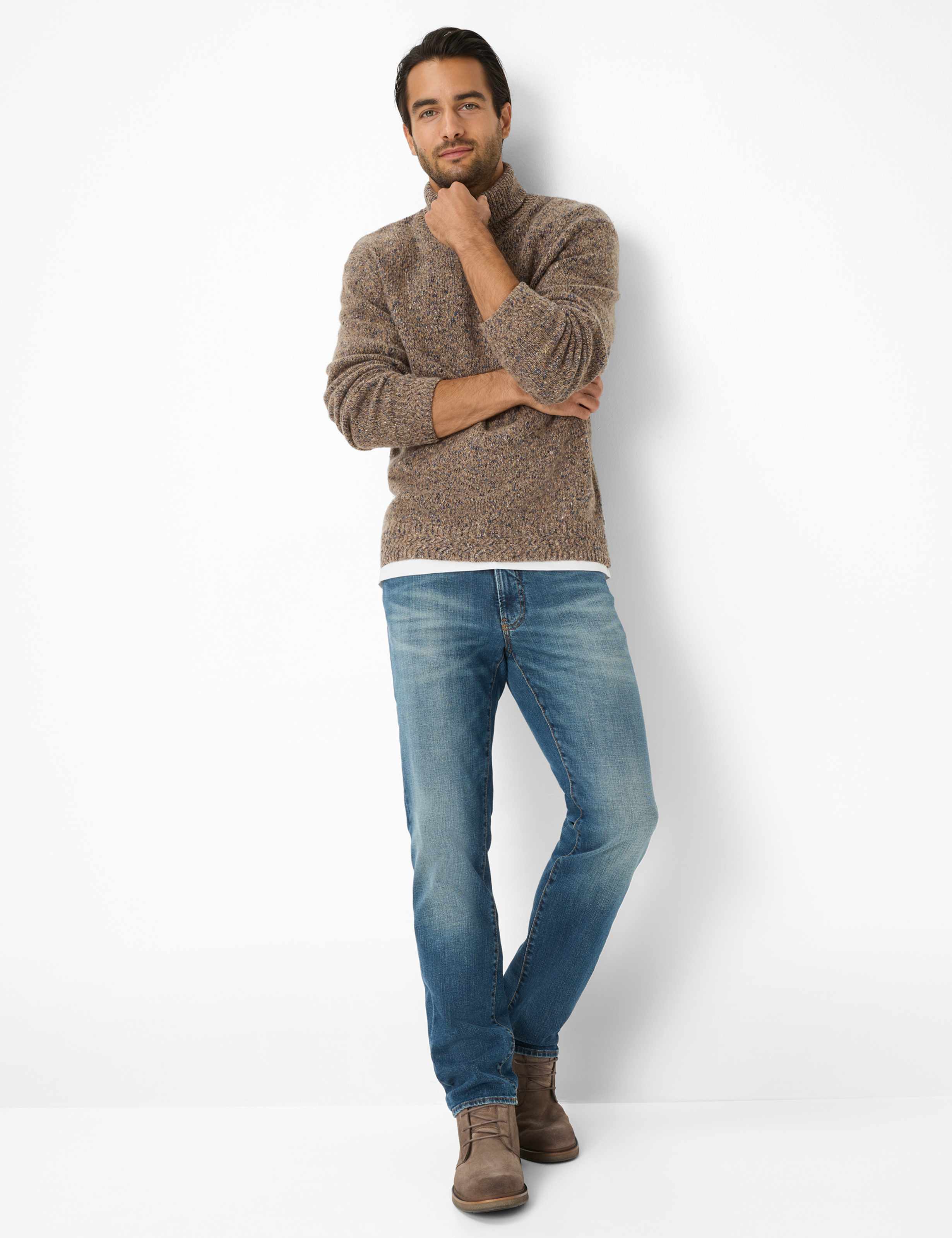 Homme Style CHUCK Denim Bleu Modern Fit Tenue du mannequin