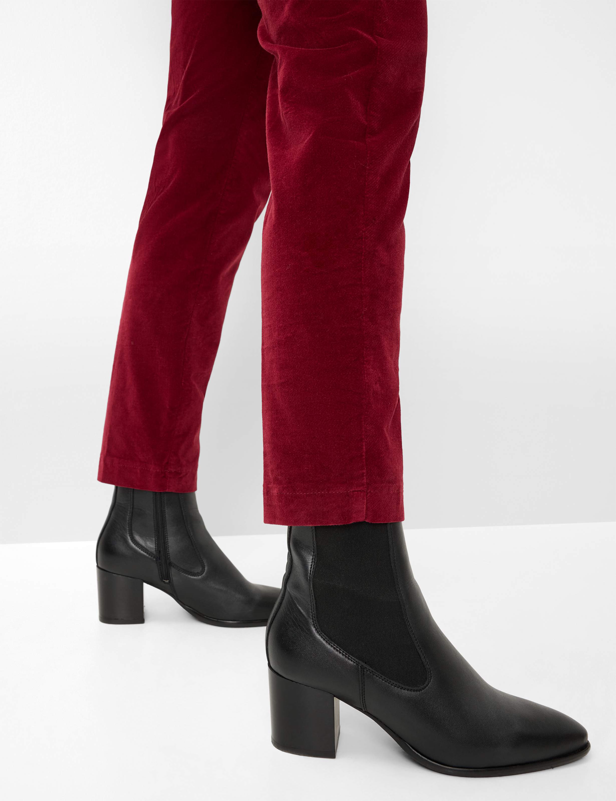 Women Style MARON S Dark Red Regular Fit Detail 2