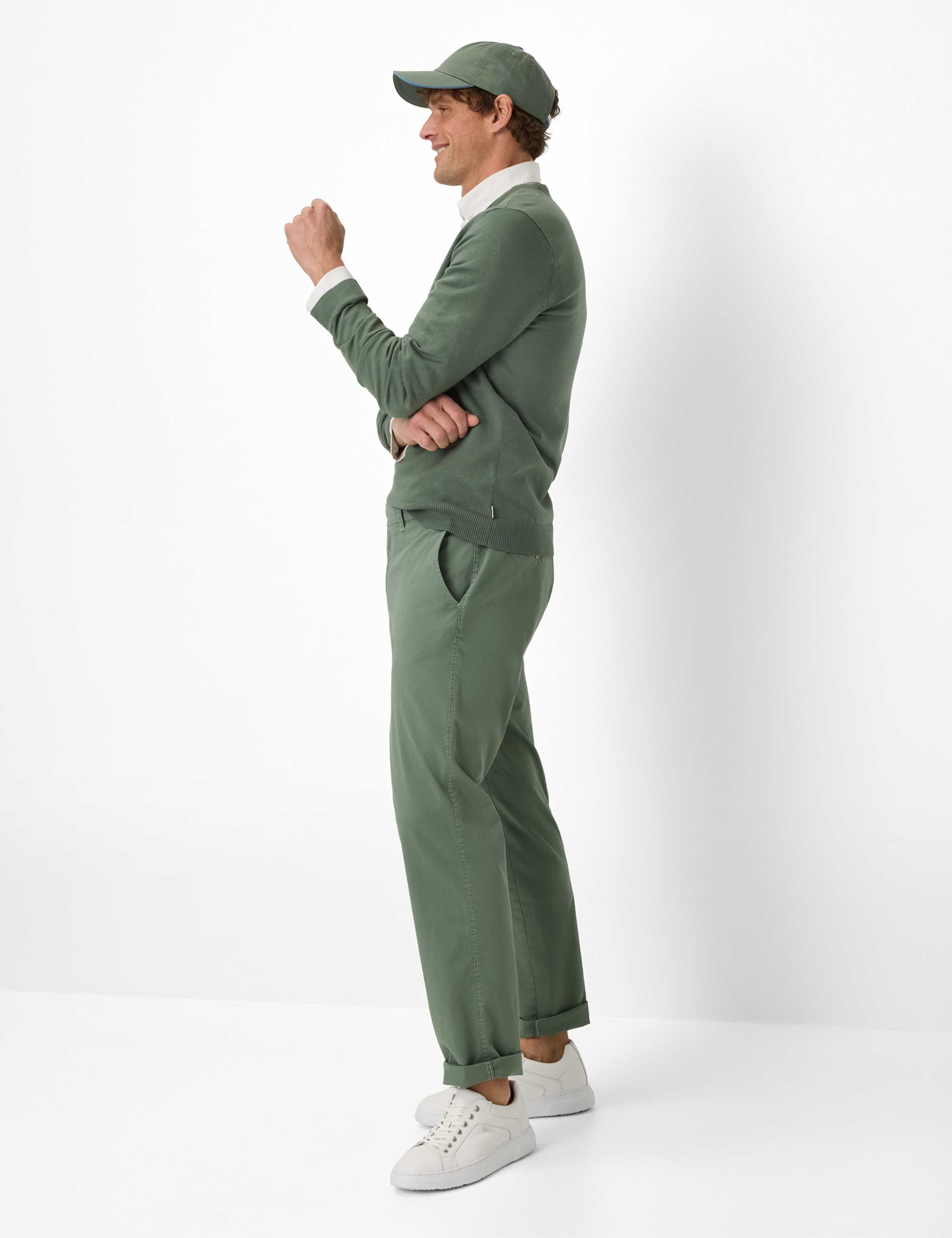 Homme Style EVANS Vert Regular Fit Tenue du mannequin