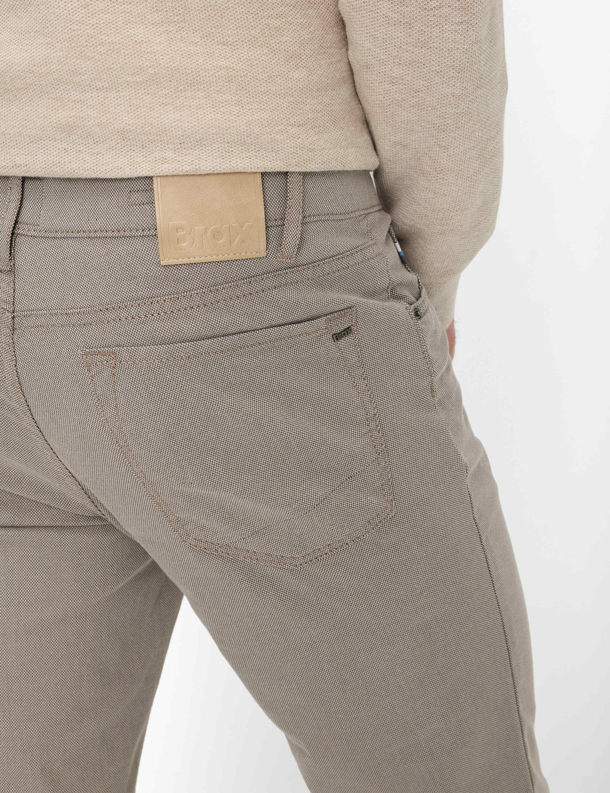 Herren Style CHUCK Hellbraun Modern Fit Detail 2