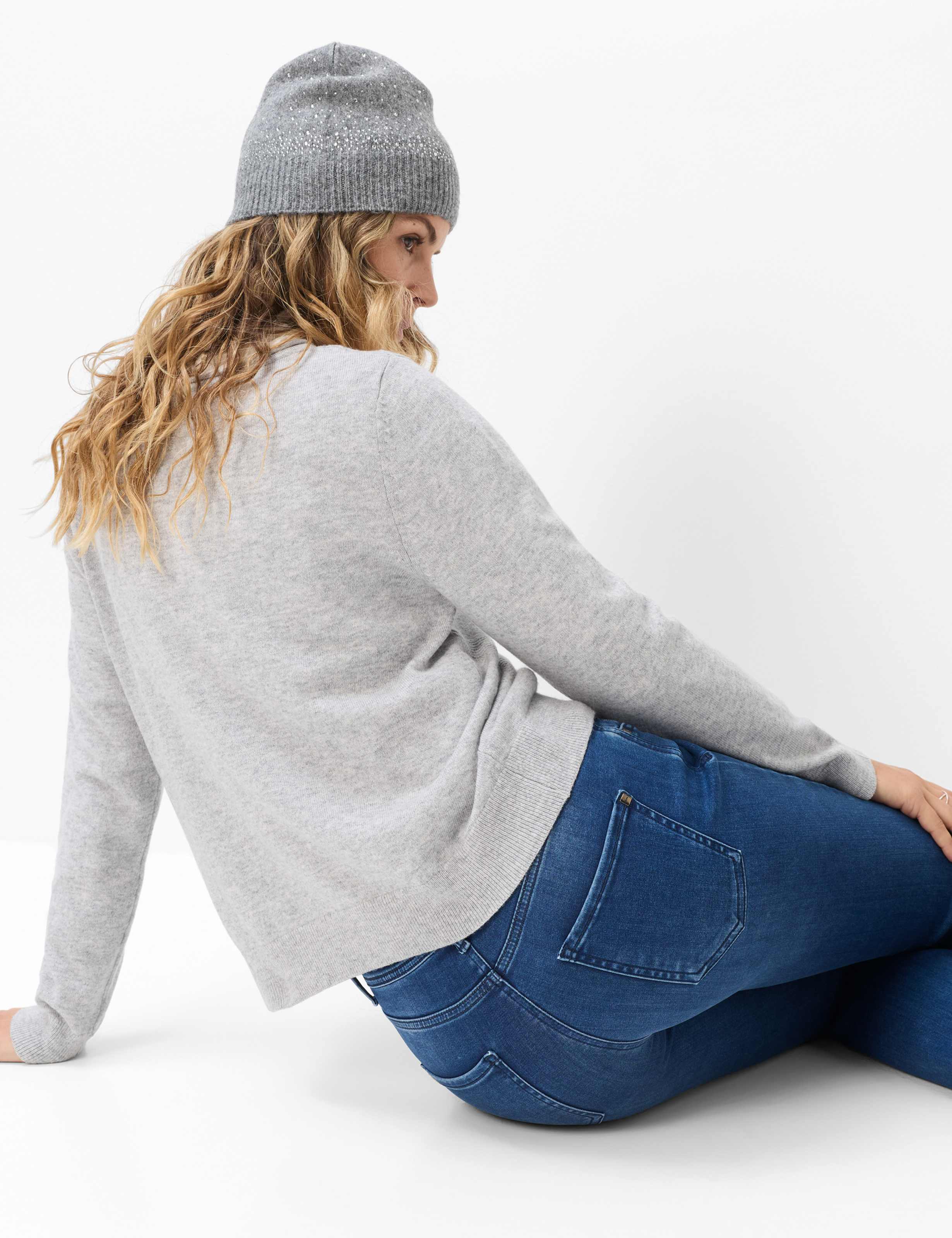 Women Style MARY Denim Blue Regular Fit Detail 1