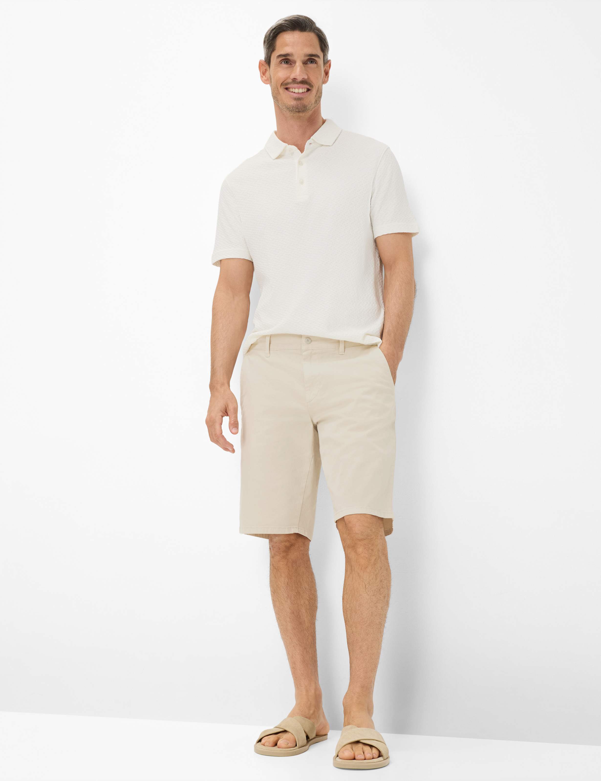 Herren Style BURT Hellbeige Regular Fit Model Outfit