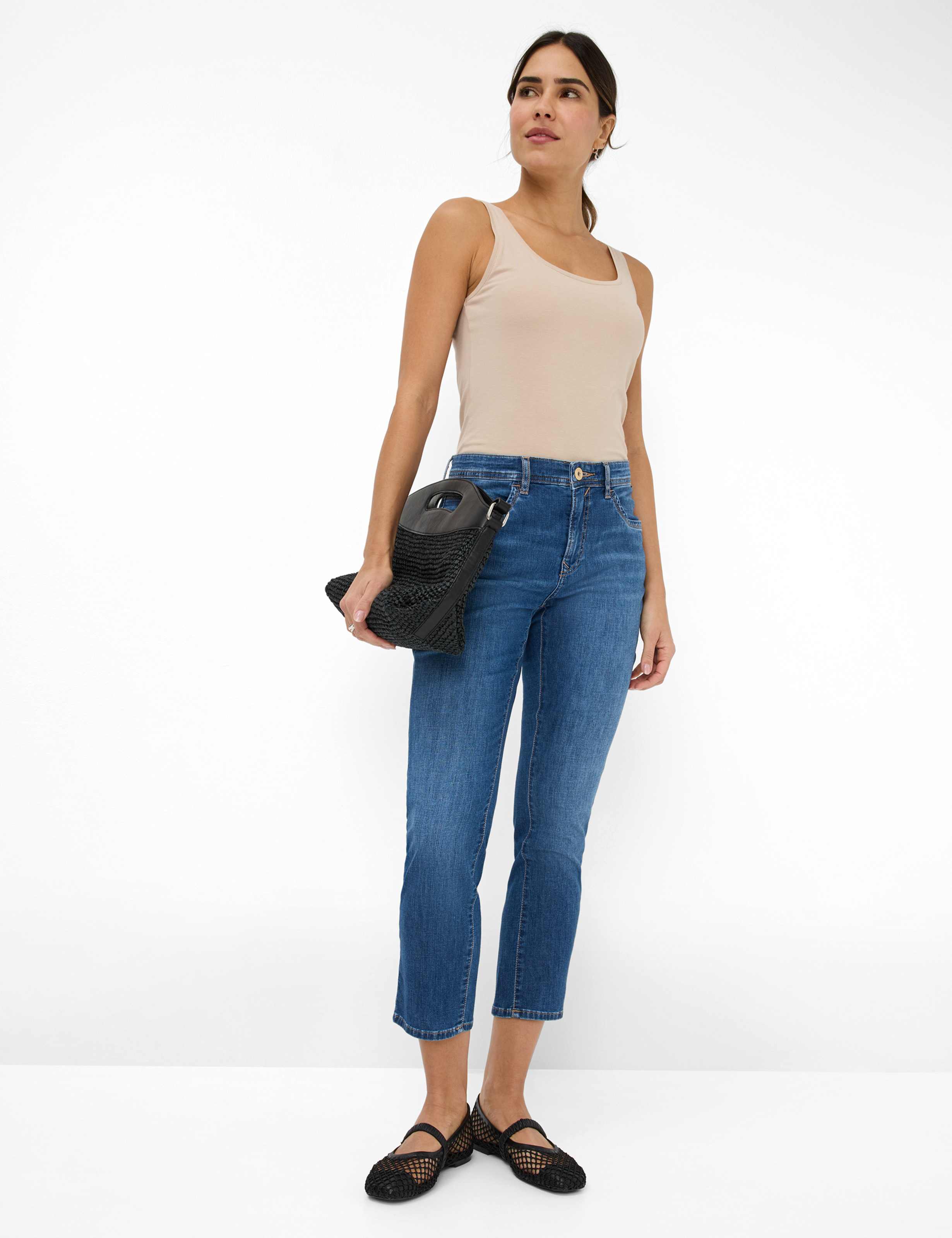 Damen Style CAROLA S Denim Blau Feminine Fit Model Outfit
