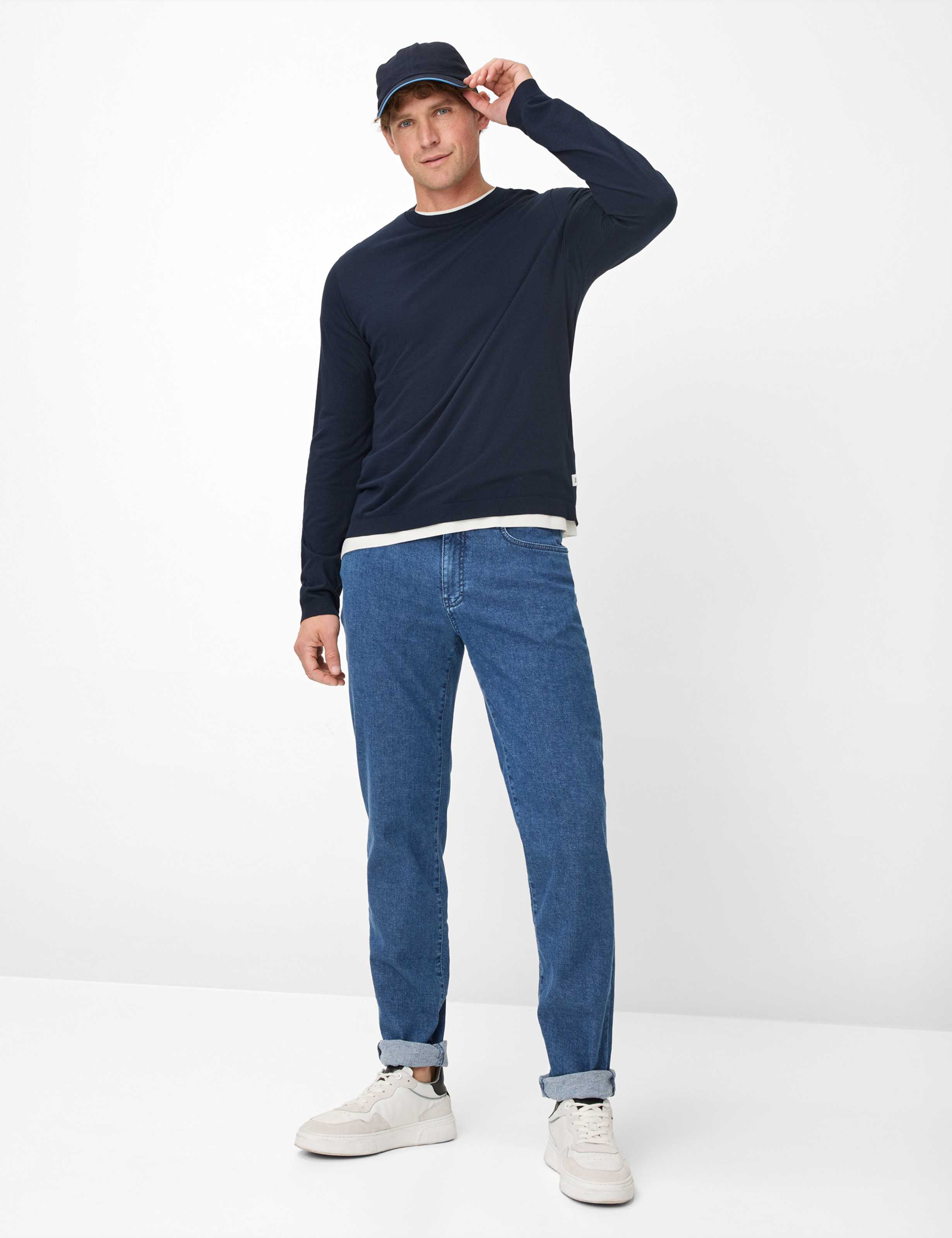 Herren Style TIMON Dunkelblau  Model Outfit