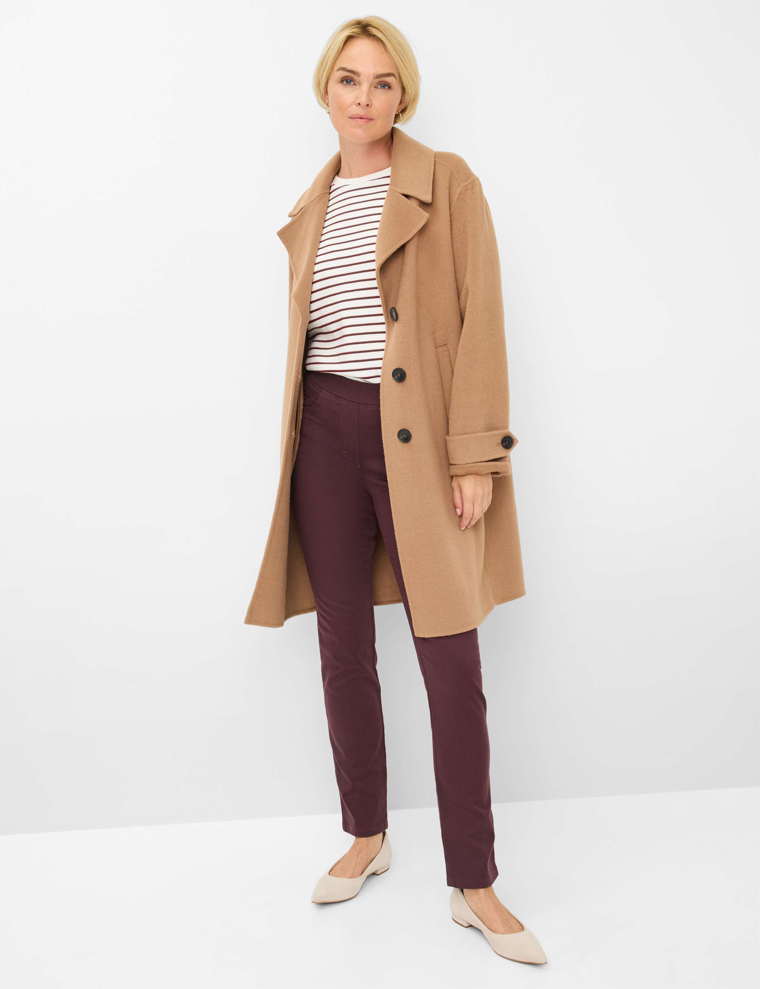 Femme Style PAMINA Rouge Foncé Slim Fit Tenue du mannequin