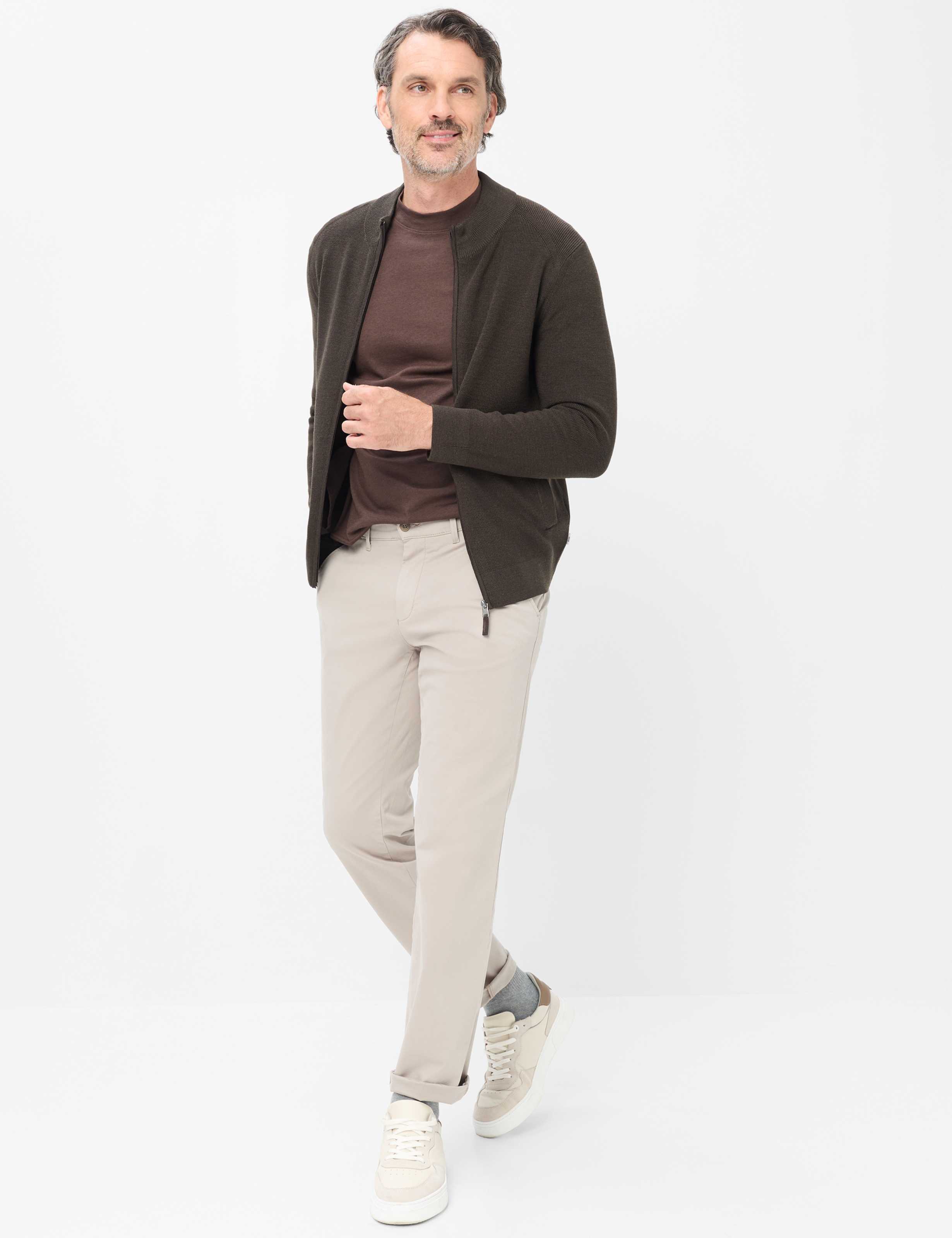 Herren Style THILO Hellbeige Regular Fit Model Outfit