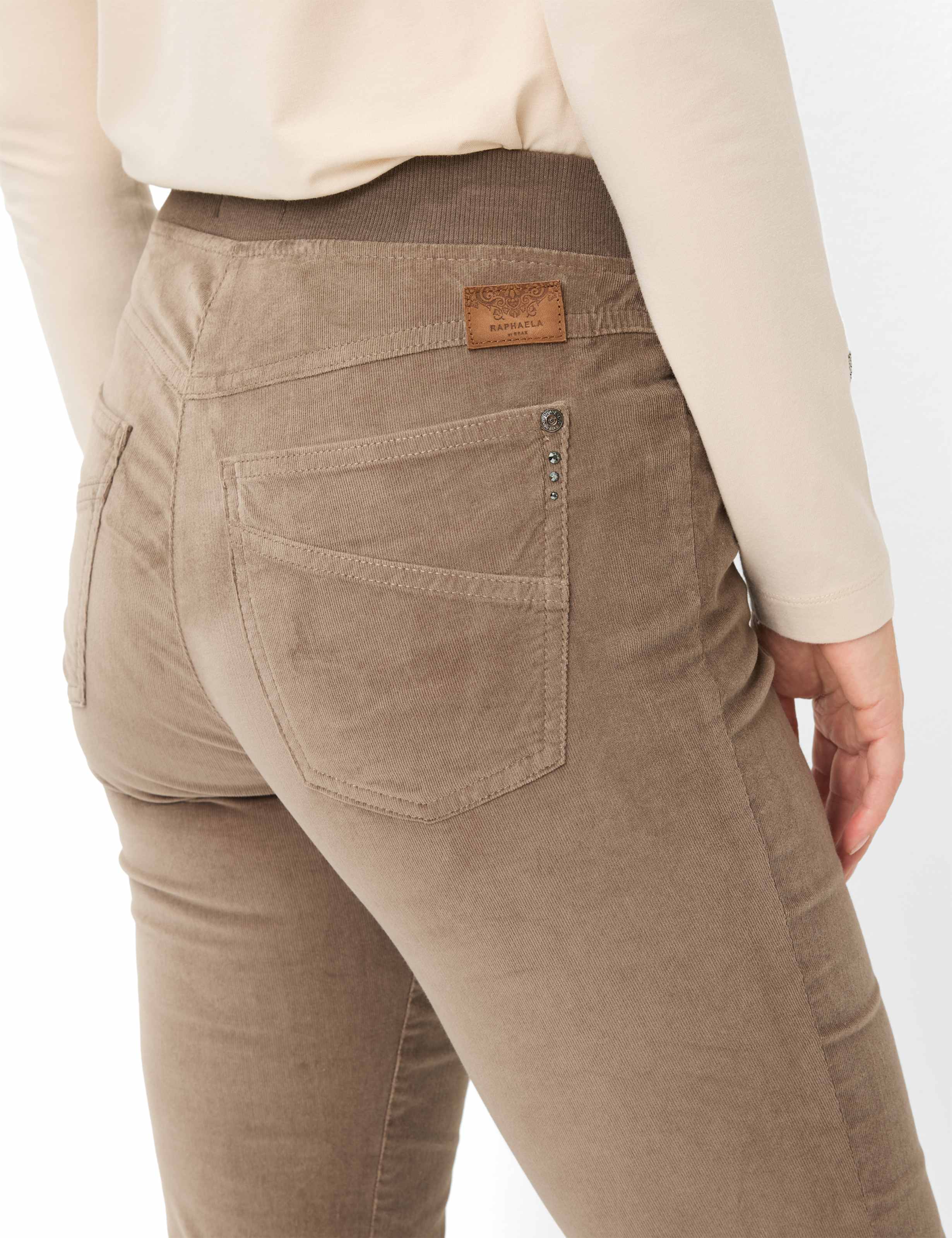 Dame Style PAMINA Lysbrun Slim Fit Detalje 2