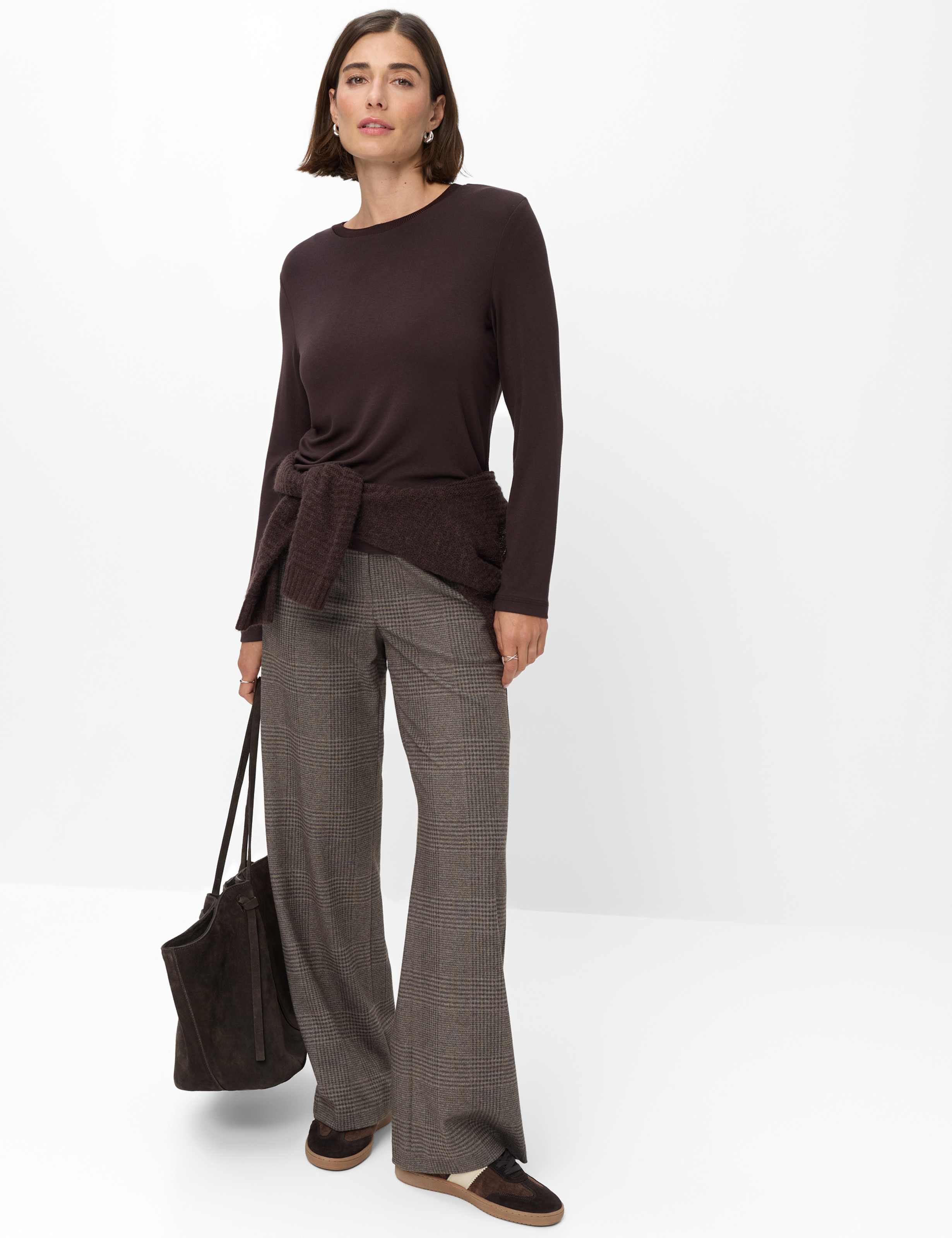 Damen Style CARINA L Dunkelbraun  Model Outfit