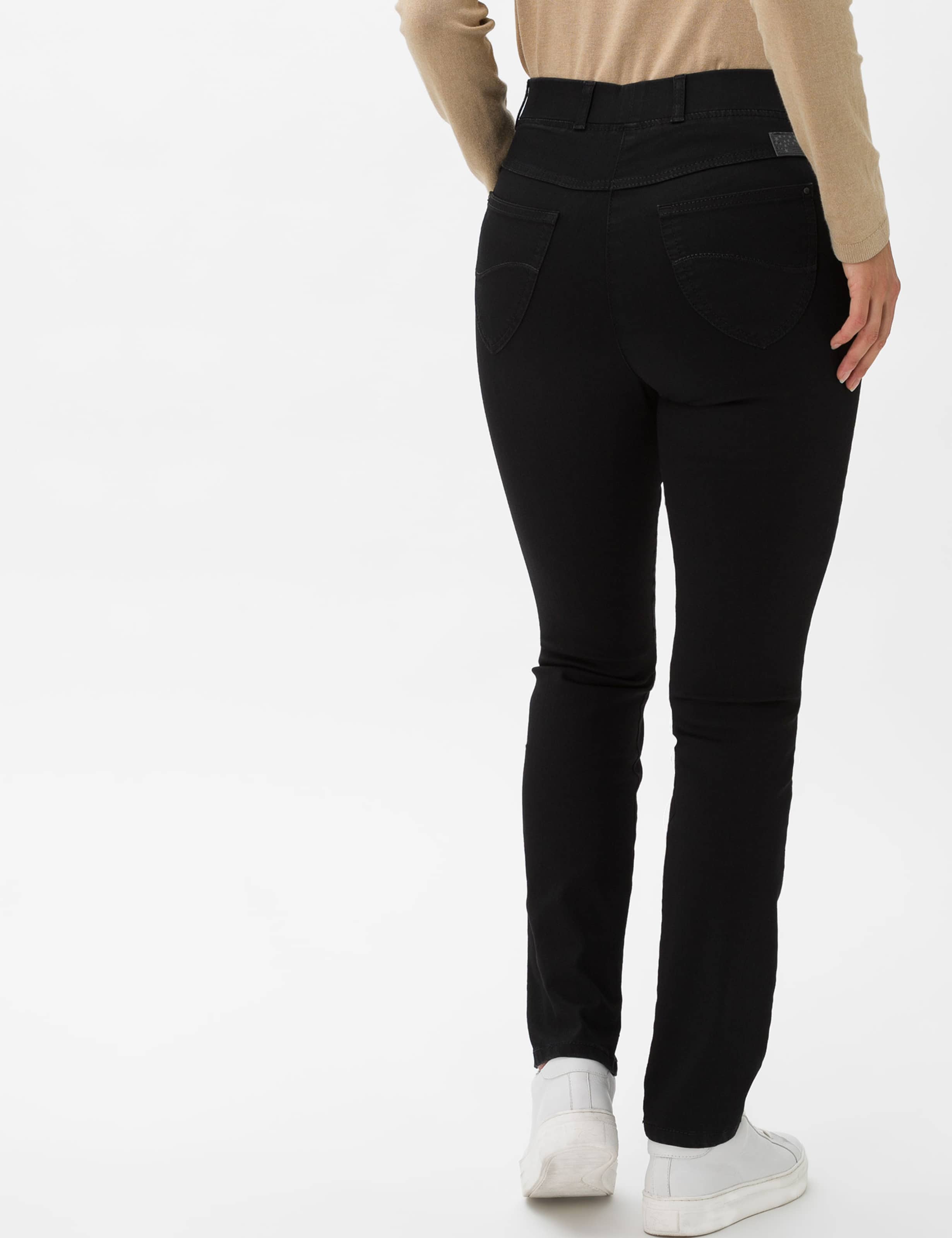 Damen Style LAVINA Denim Schwarz Super Slim Fit Model Outfit
