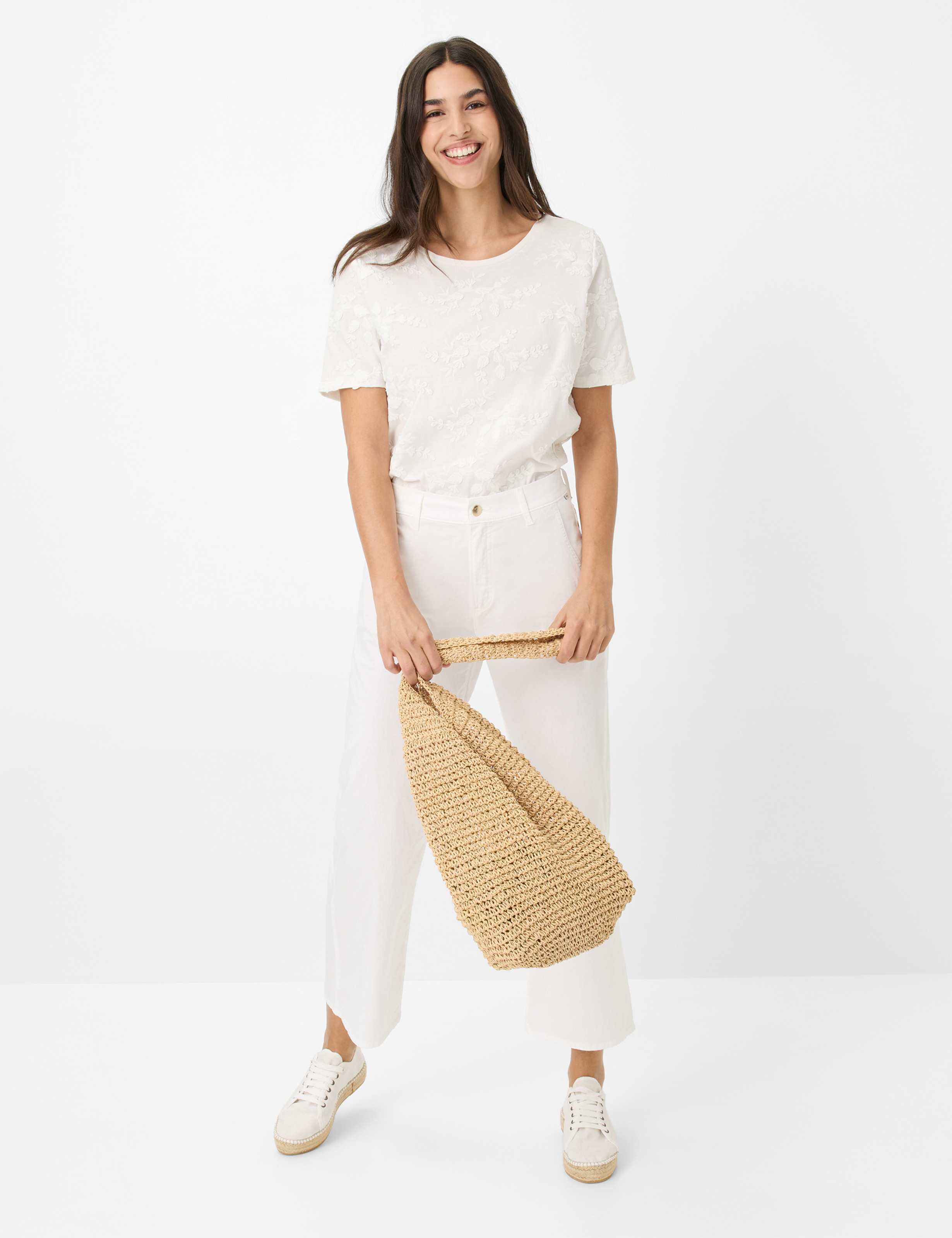 Damen Style CIRA Cremeweiß  Model Outfit