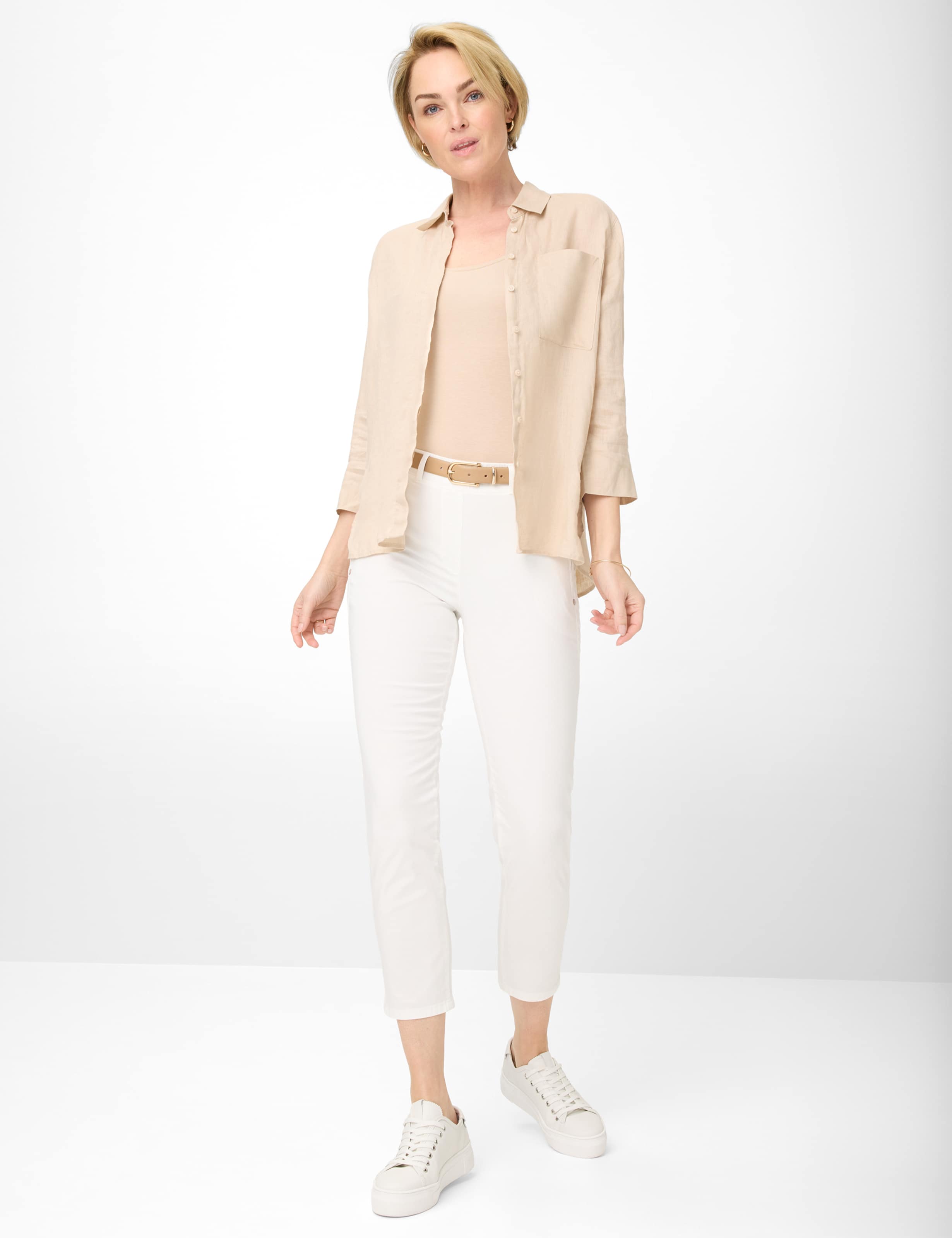 Femme Style LAVINA ZIP 6/8 Blanc Super Slim Fit Tenue du mannequin