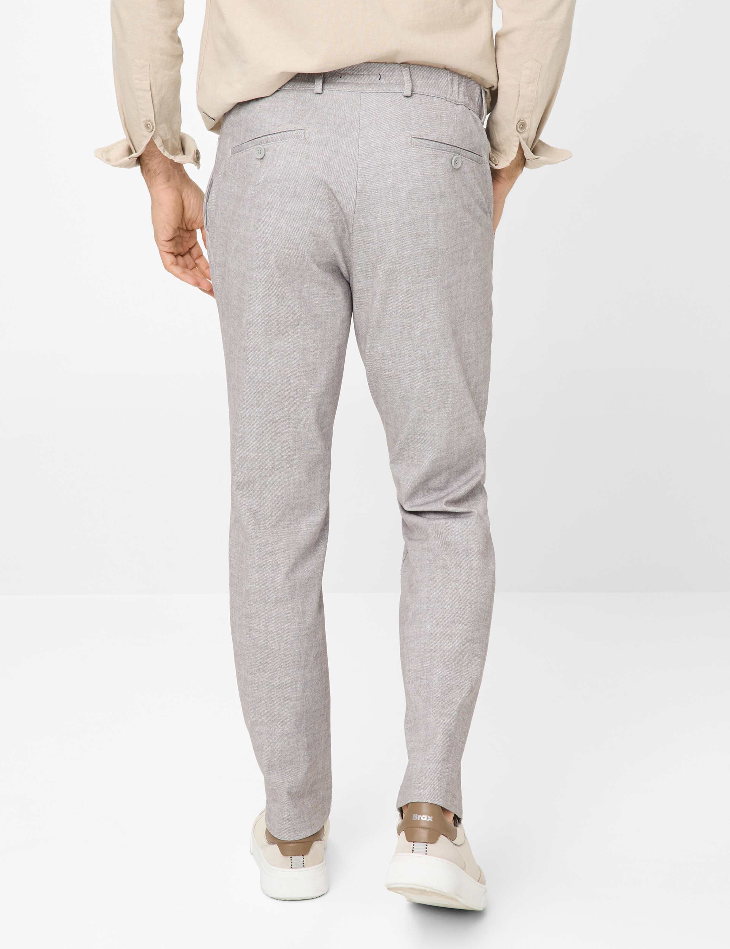 Herren Style THILO Grau Regular Fit Model Rueck