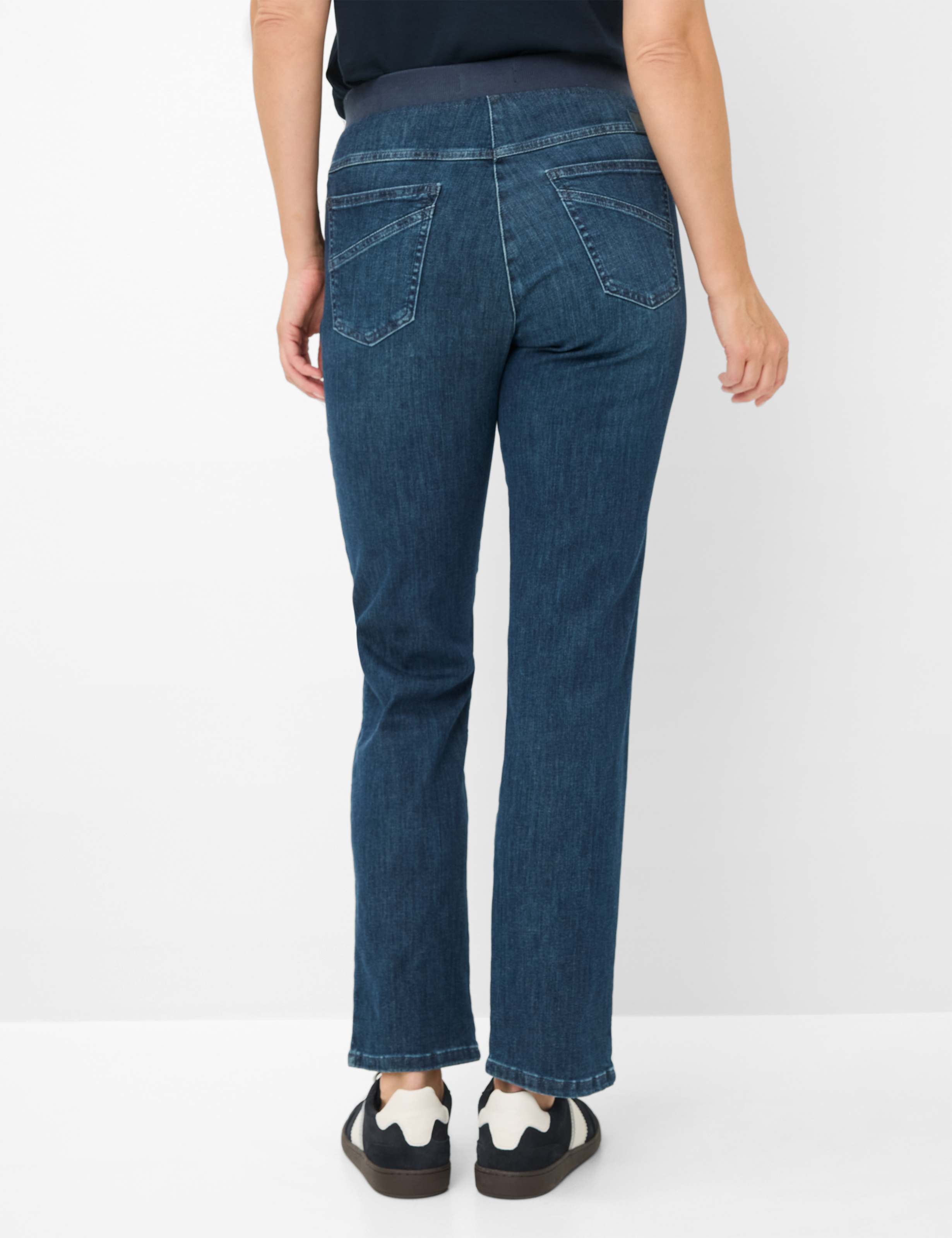 Damen Style CARINA Denim Blau Comfort Plus Fit Model Rueck