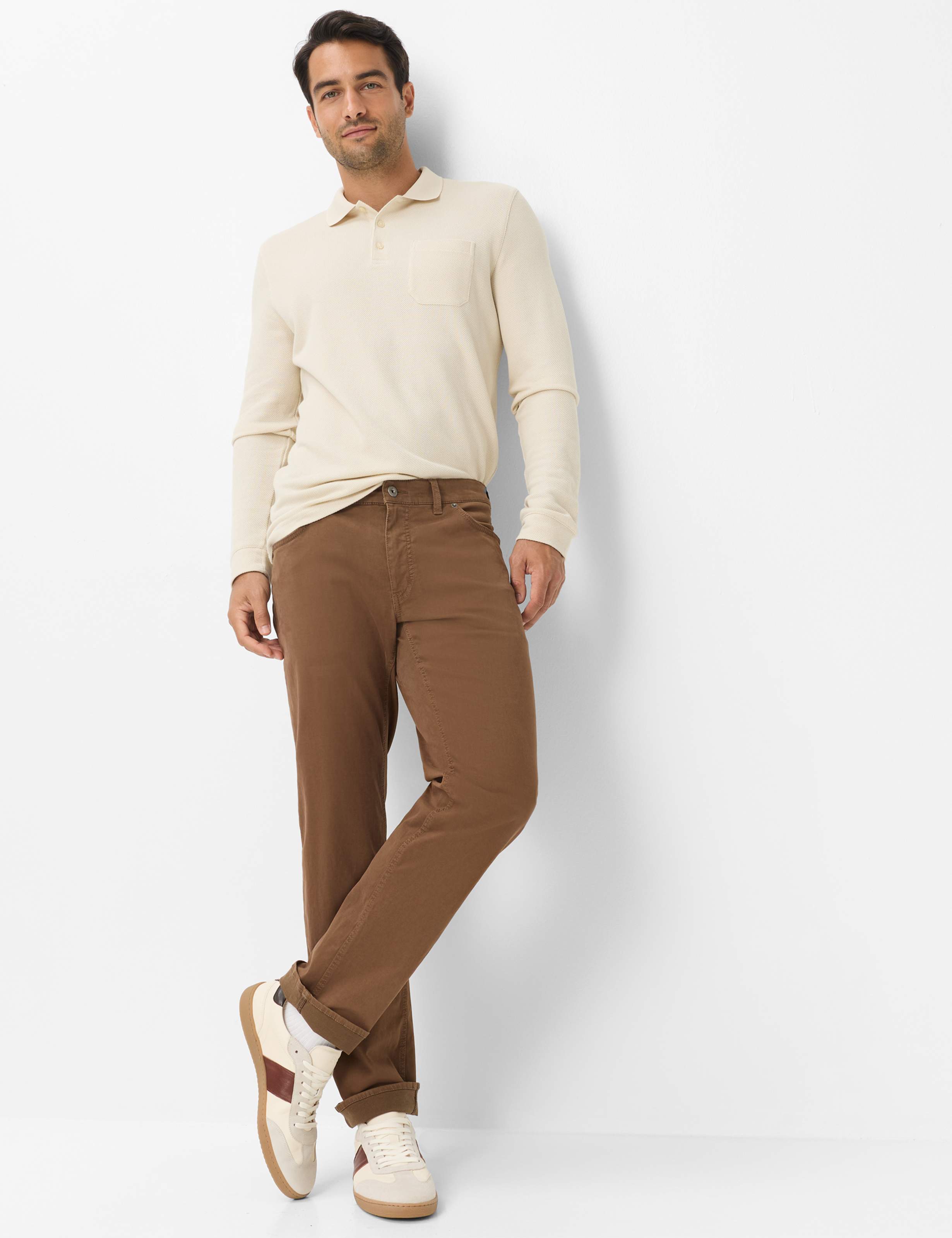 Herren Style COOPER Braun Regular Fit Model Outfit