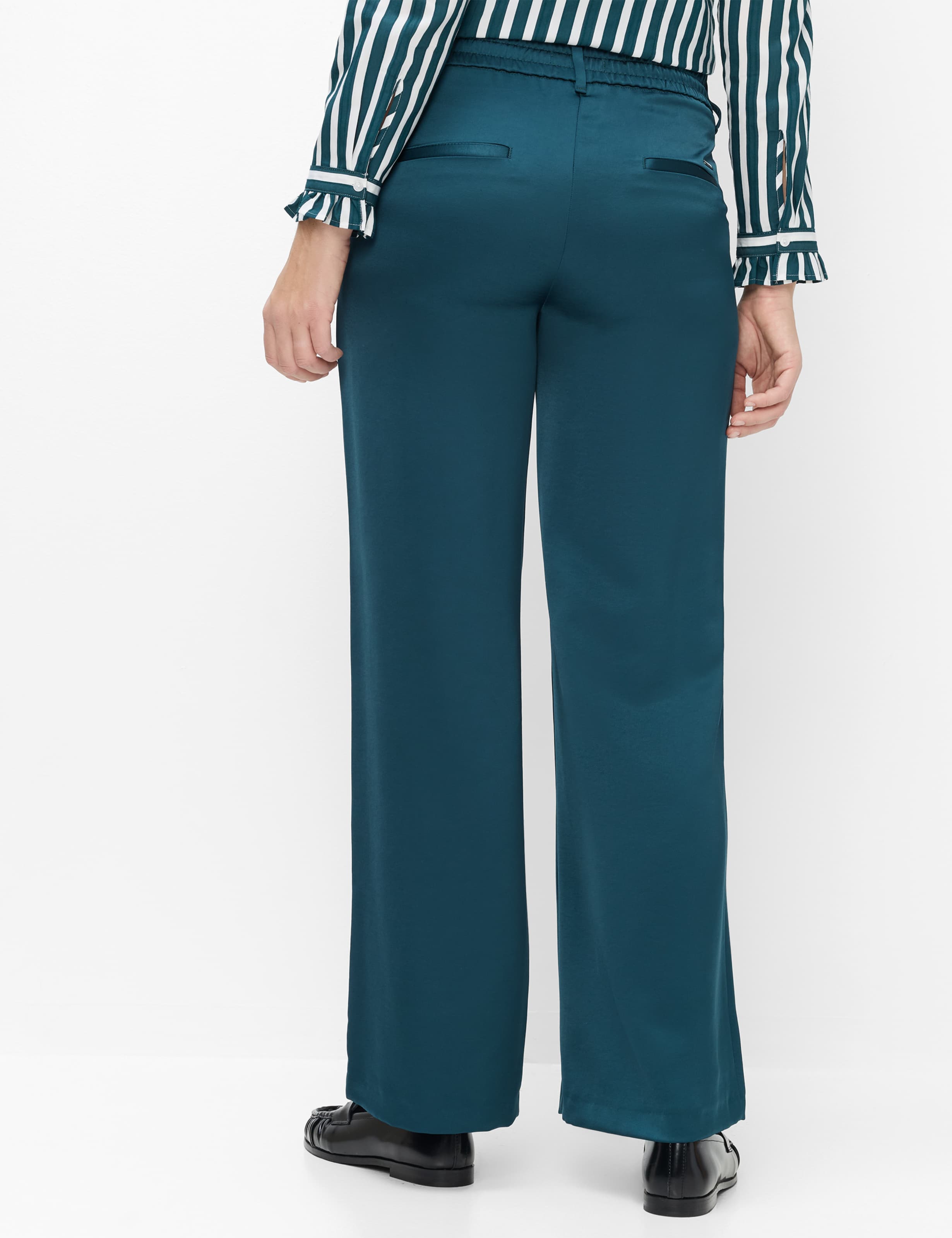 Shades of Green, Women, Style MAINE, MODEL_RUECK_ISHOP