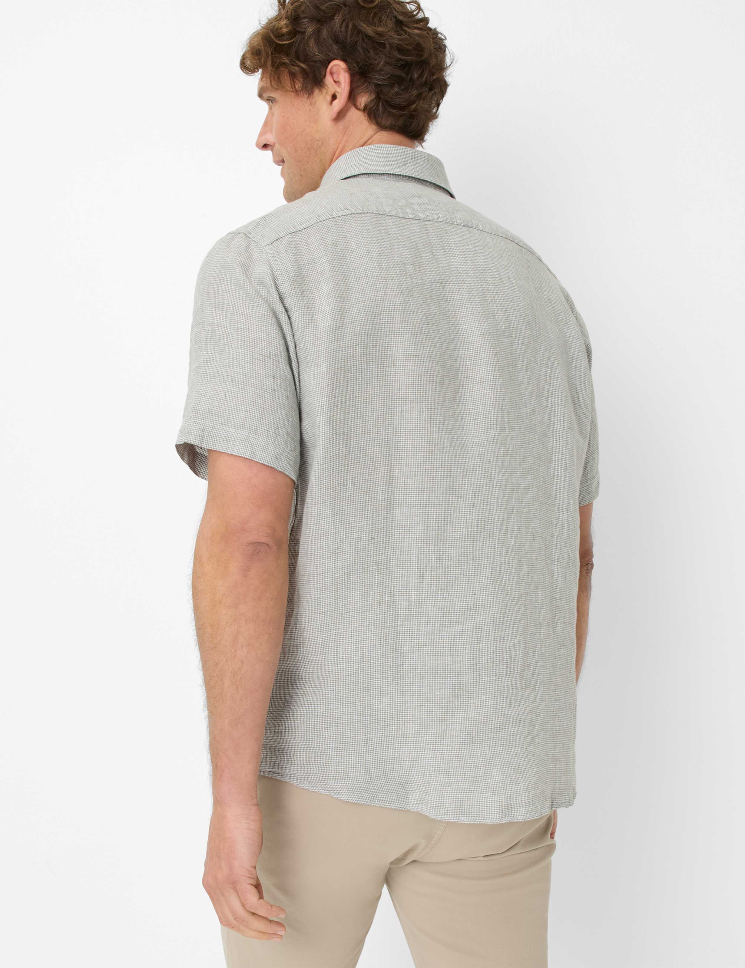 Herren Style DAN Grün  Model Rueck