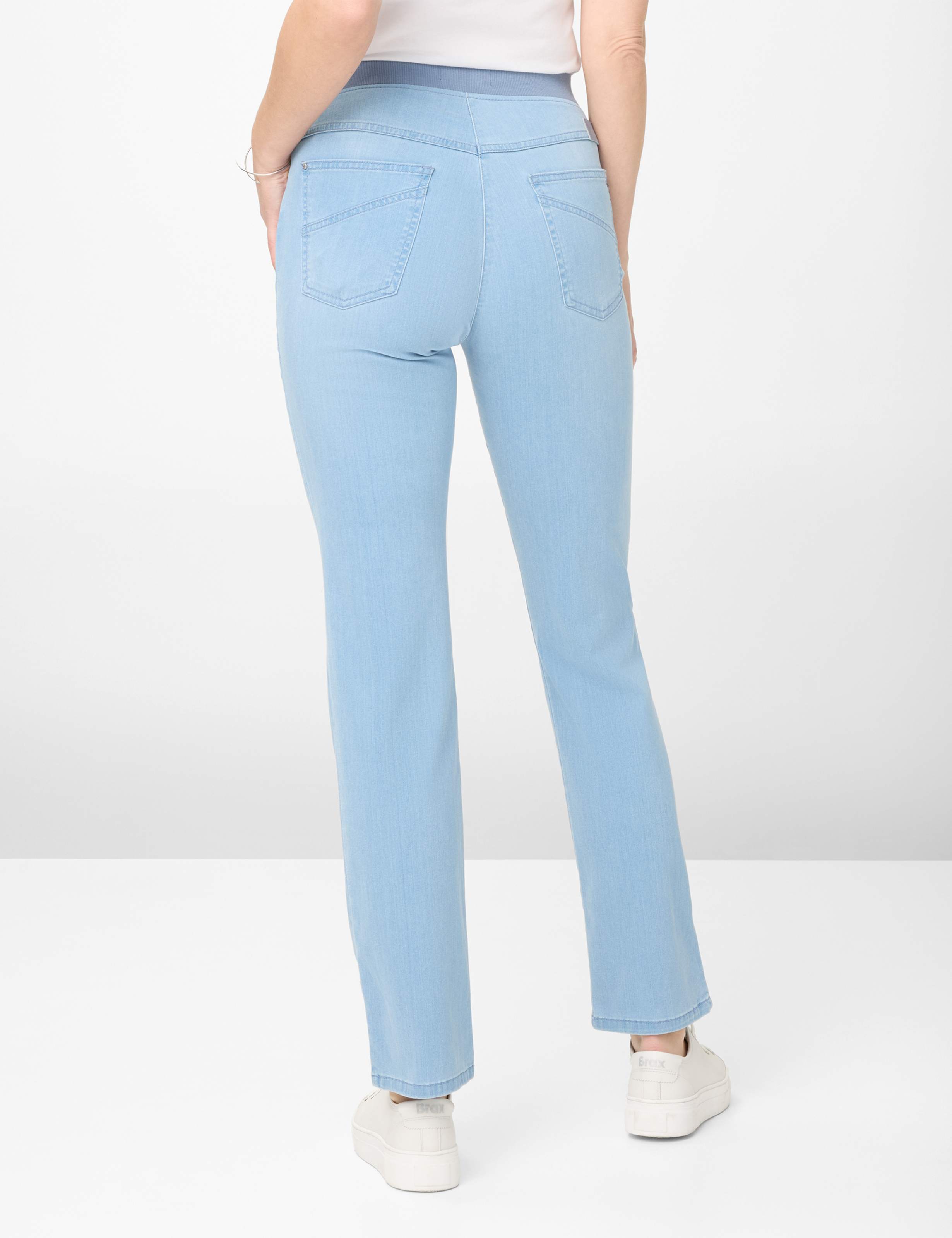 Damen Style CARINA Denim Hellblau Comfort Plus Fit Model Rueck