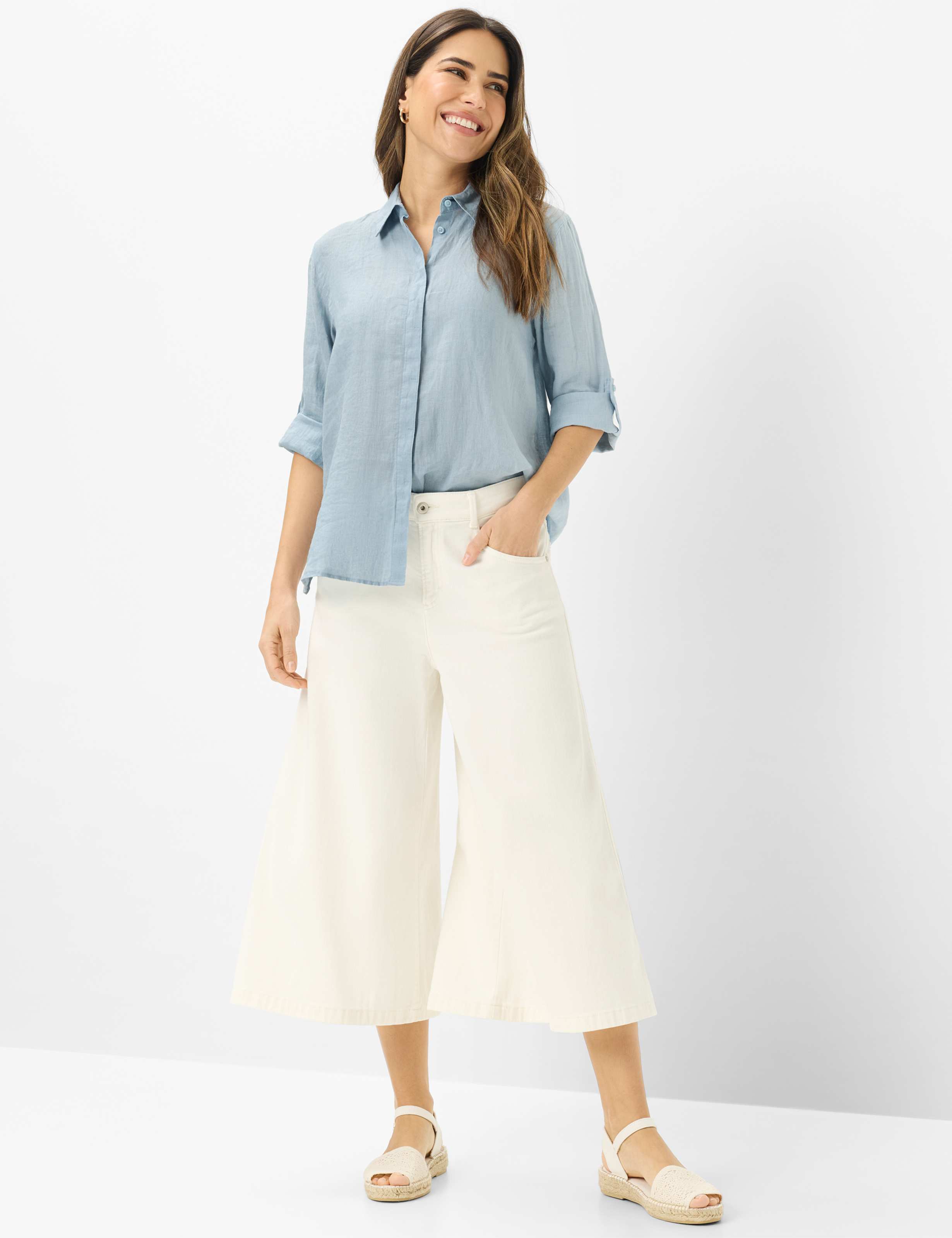 Dames Style VICKI Lichtblauw  Model outfit