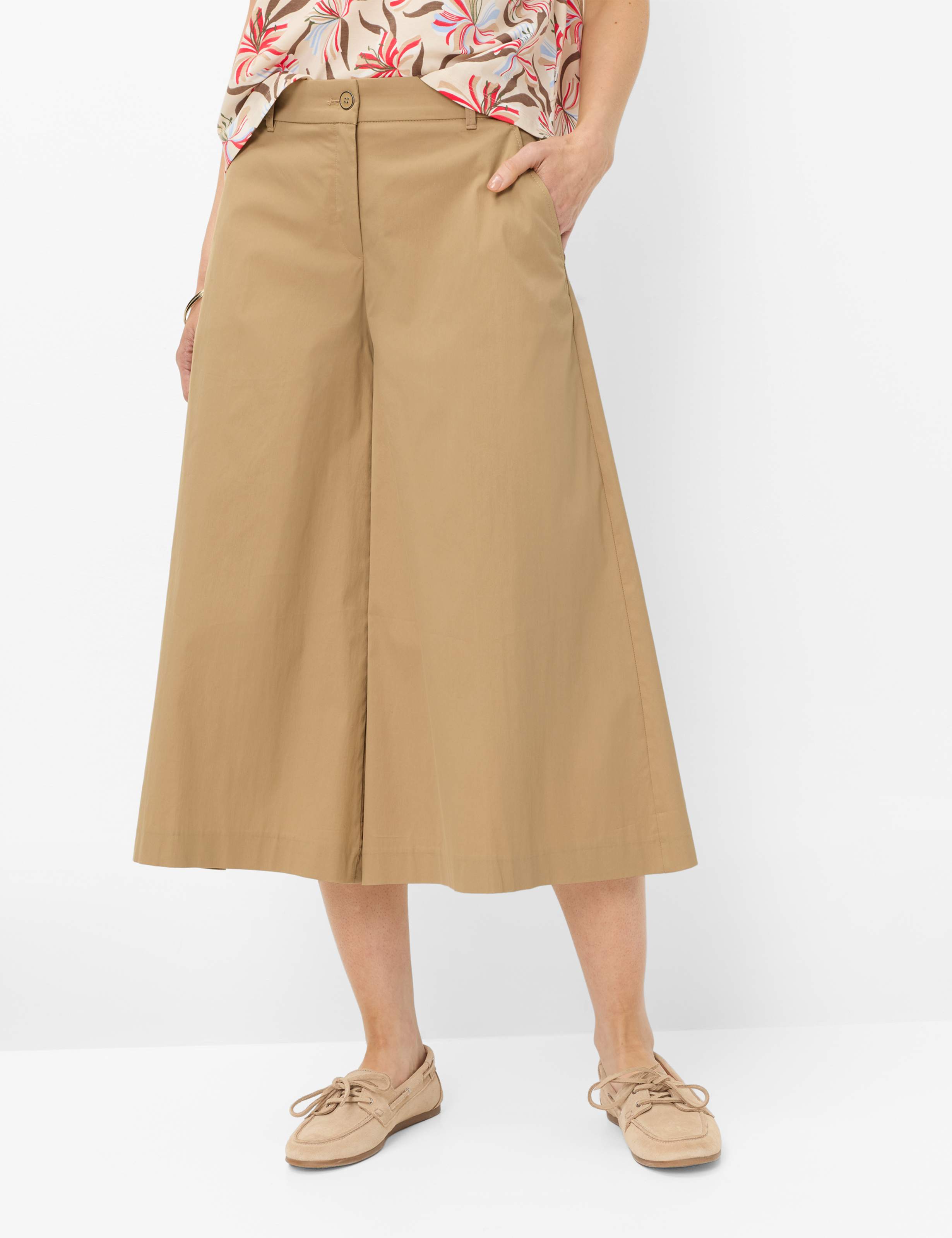 Tons de beige, Femme, Style MELLI S, MODEL_FRONT_ISHOP