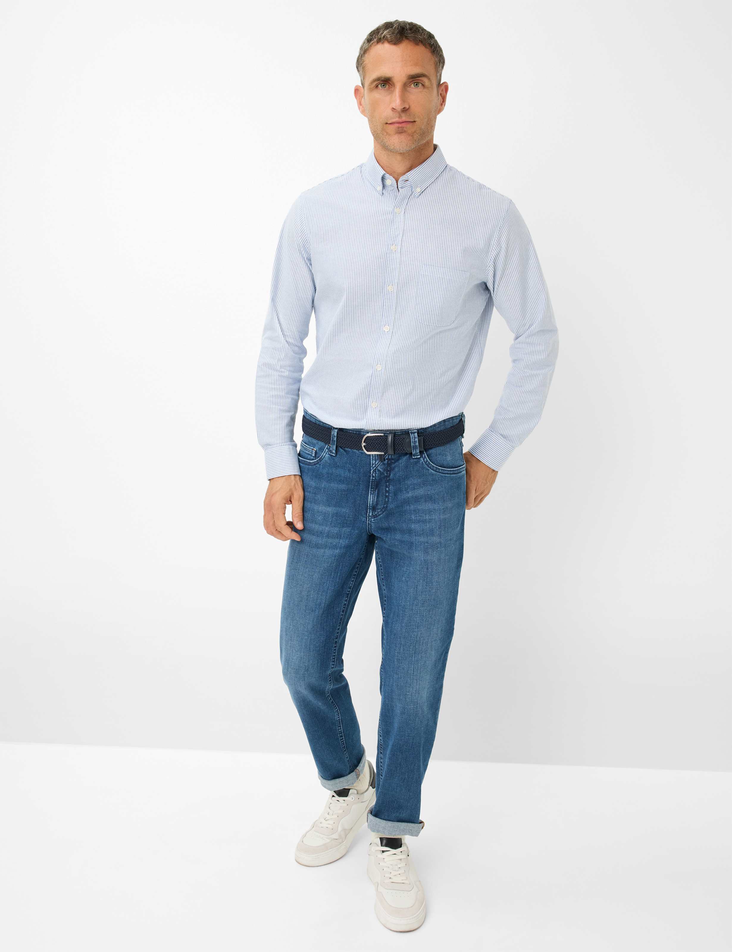 Men Style LUKE Denim Blue Modern Fit Model Outfit