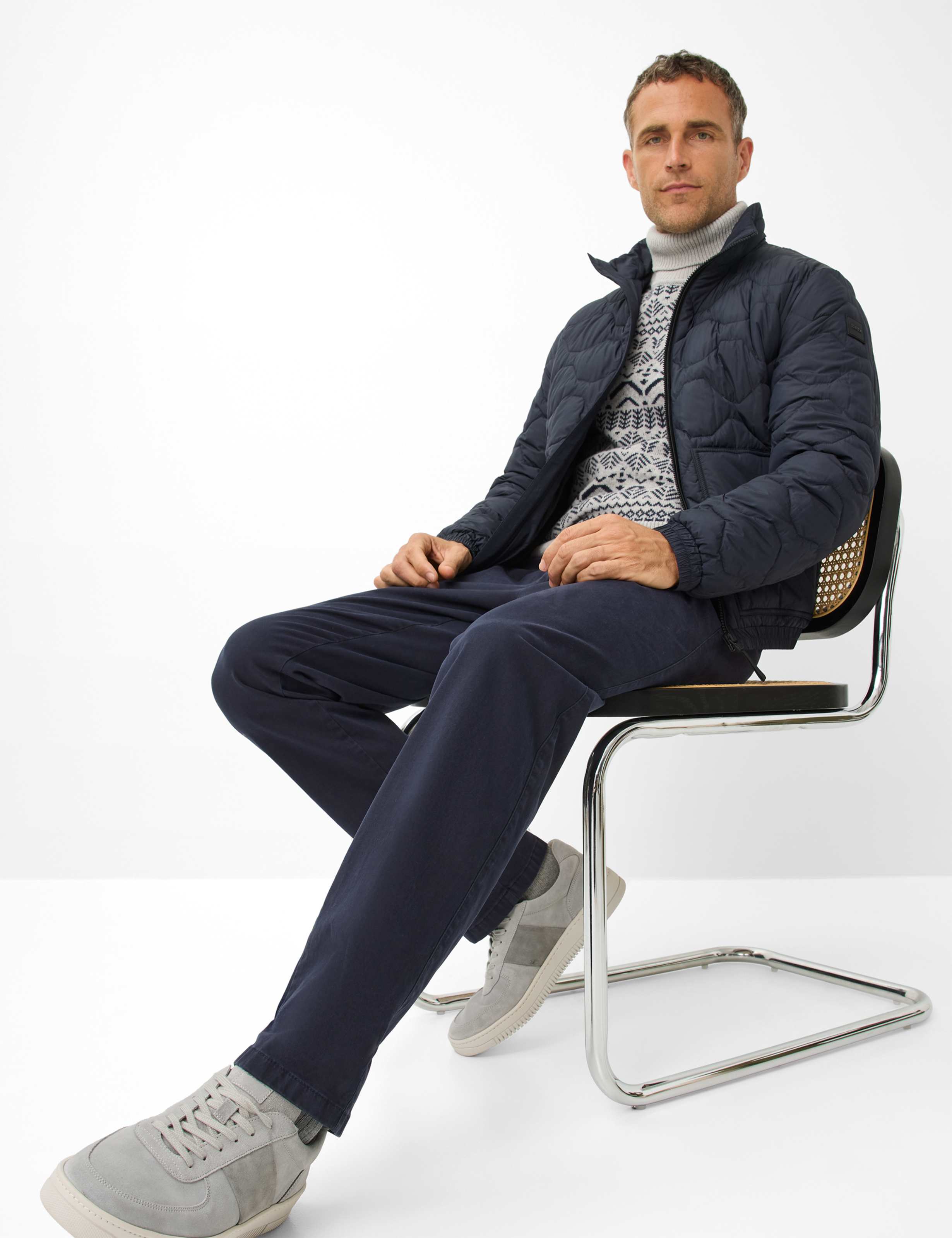 Men Style LUIS Dark Blue Regular Fit Detail 1