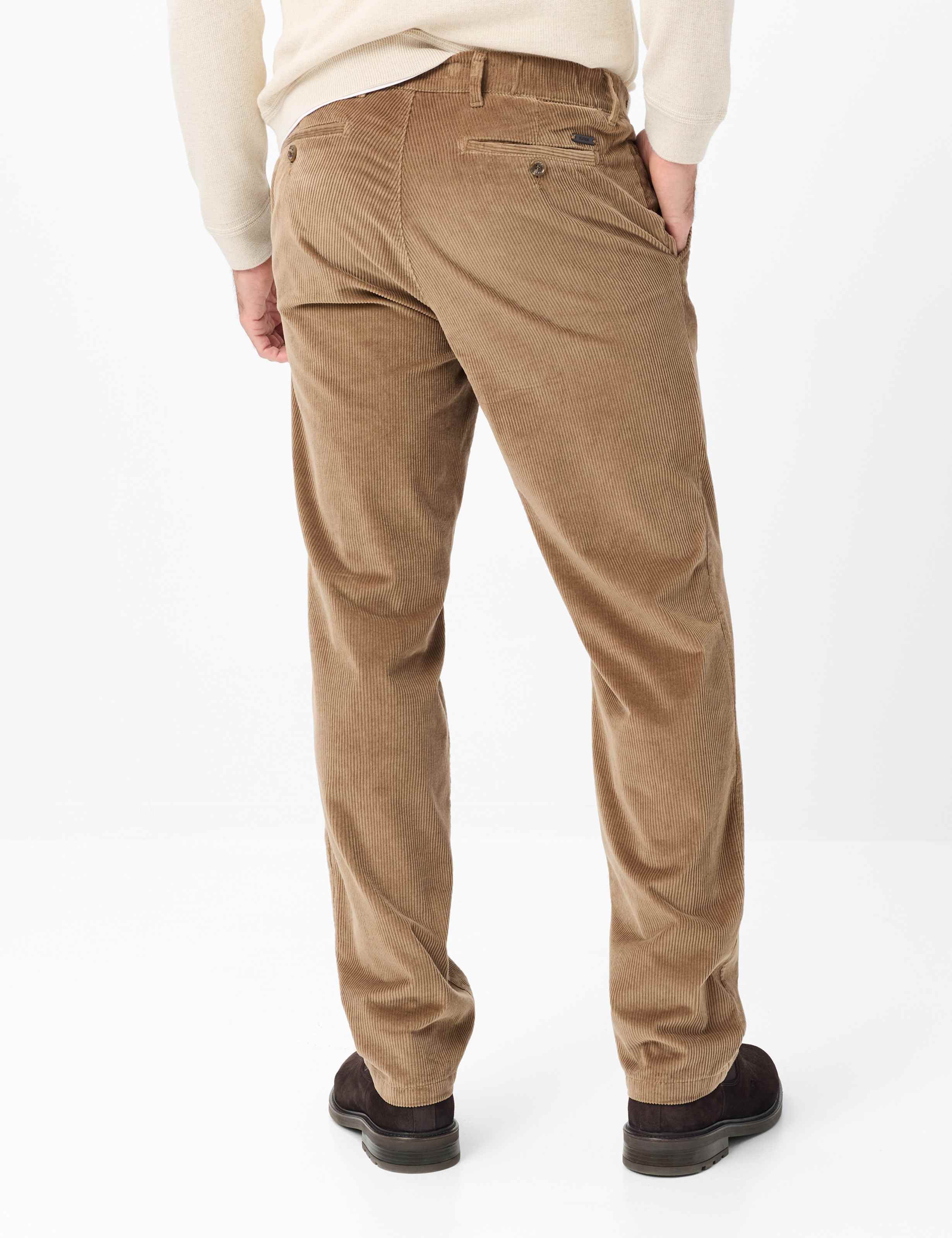 Shades of Brown, Men, Style THILO, MODEL_RUECK_ISHOP