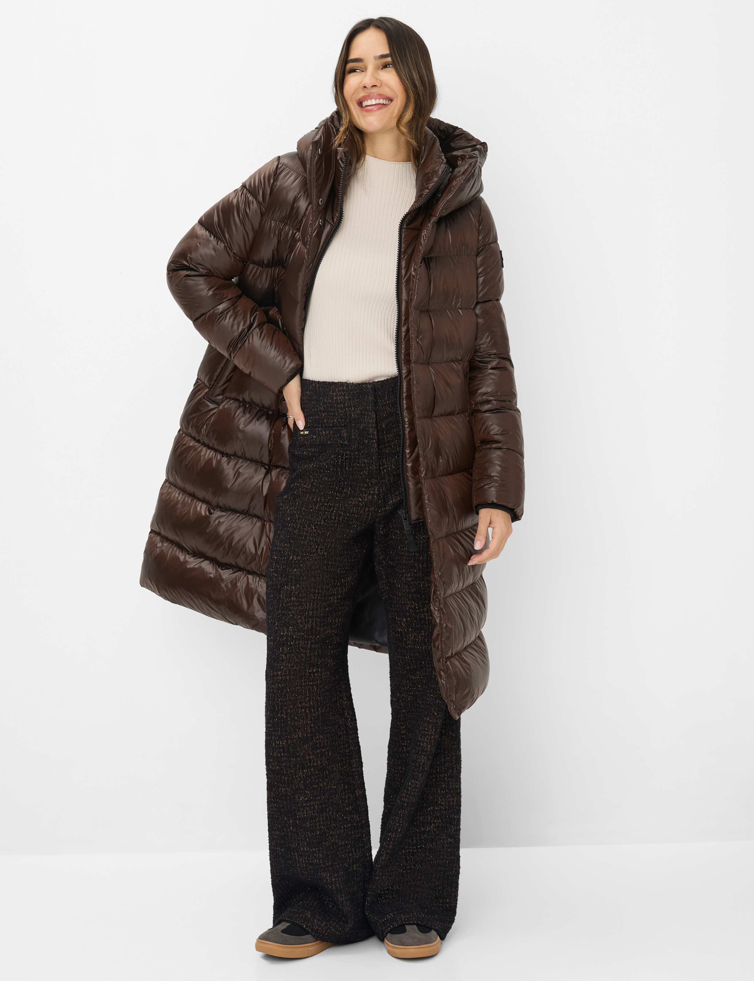 Damen Style MONTREAL Dunkelbraun  Model Outfit