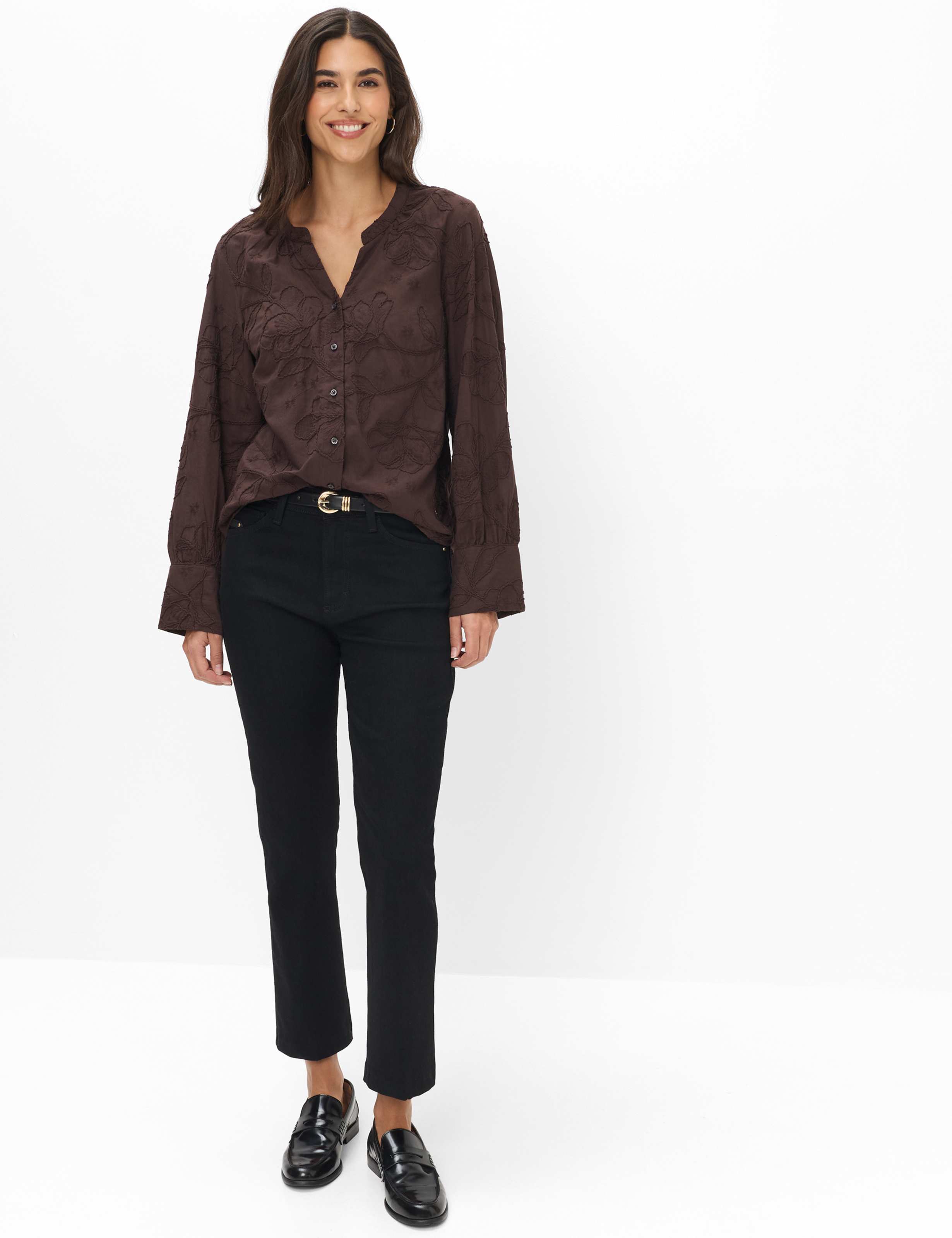 Dame Style VELIA Mørkebrun  Model Outfit