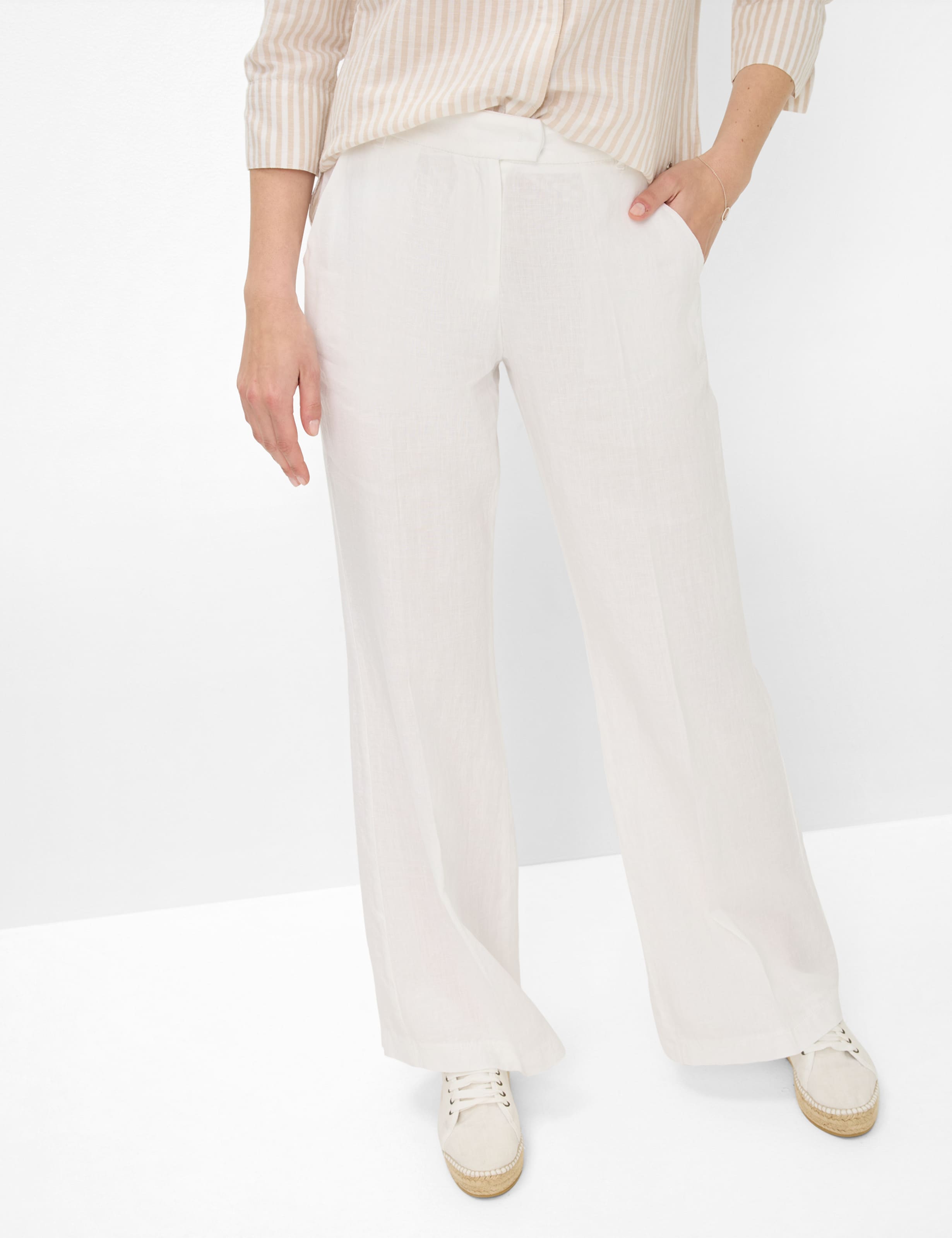 Shades of White, Women, Style MAINE, MODEL_FRONT_ISHOP