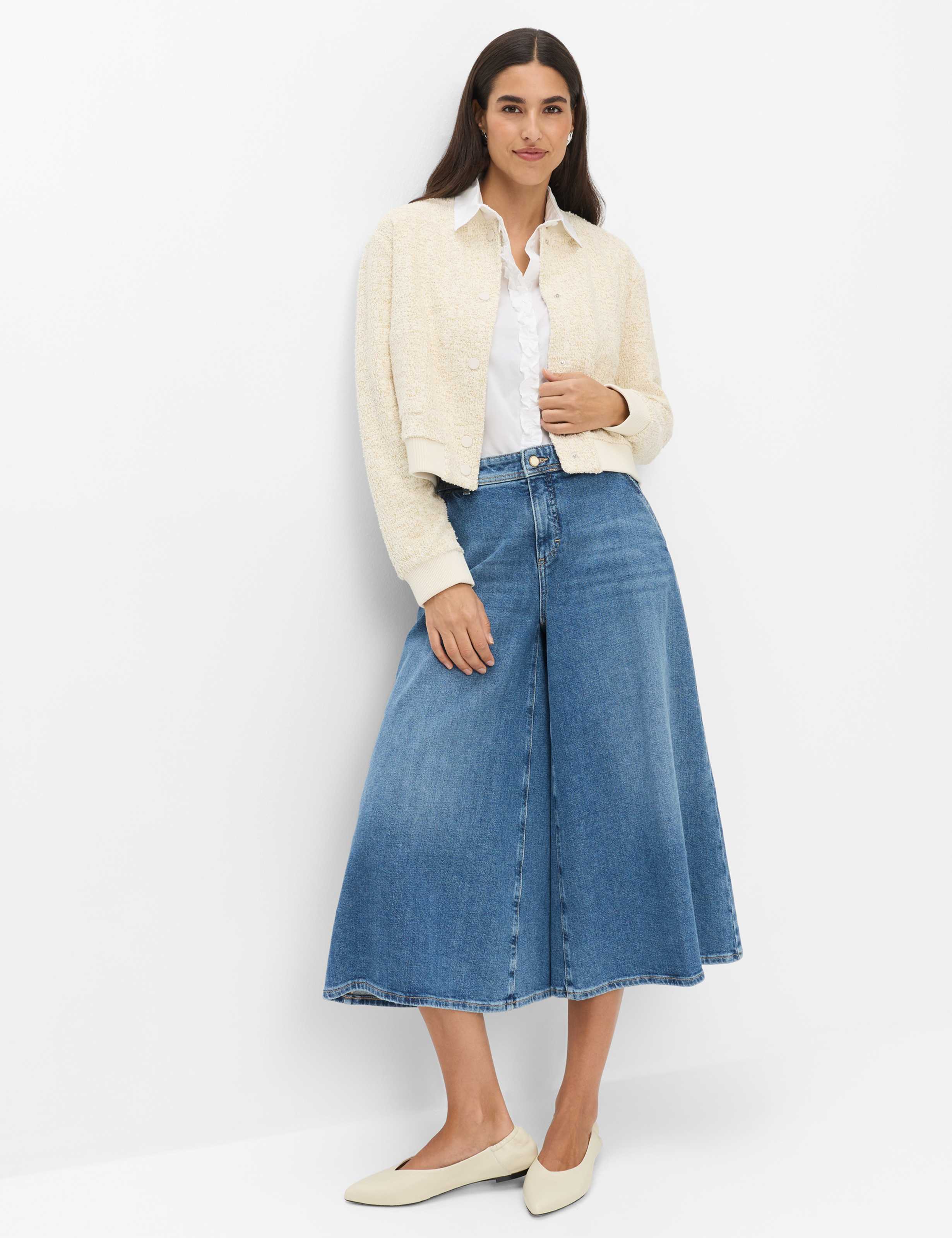 Damen Style BERNICE L Hellbeige  Model Outfit