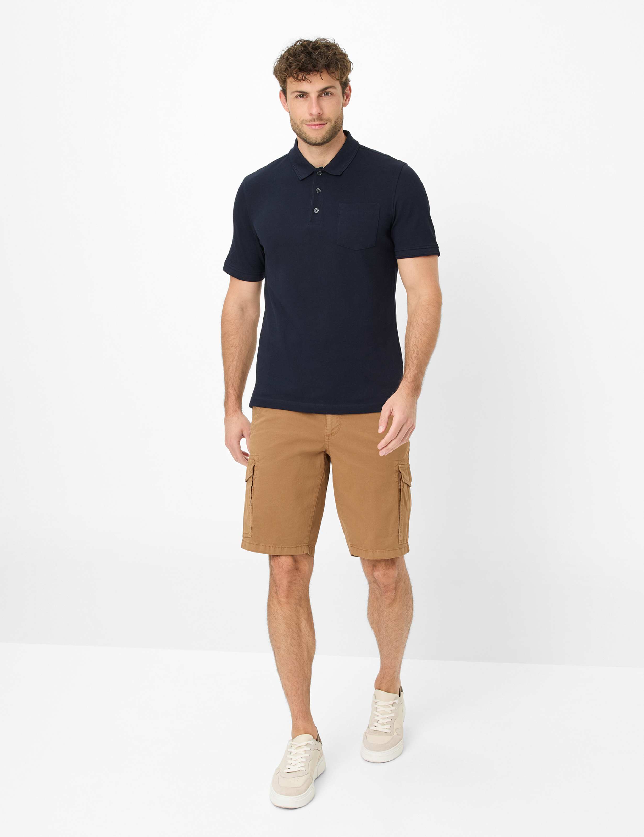Homme Style PETE Bleu Foncé  Tenue du mannequin