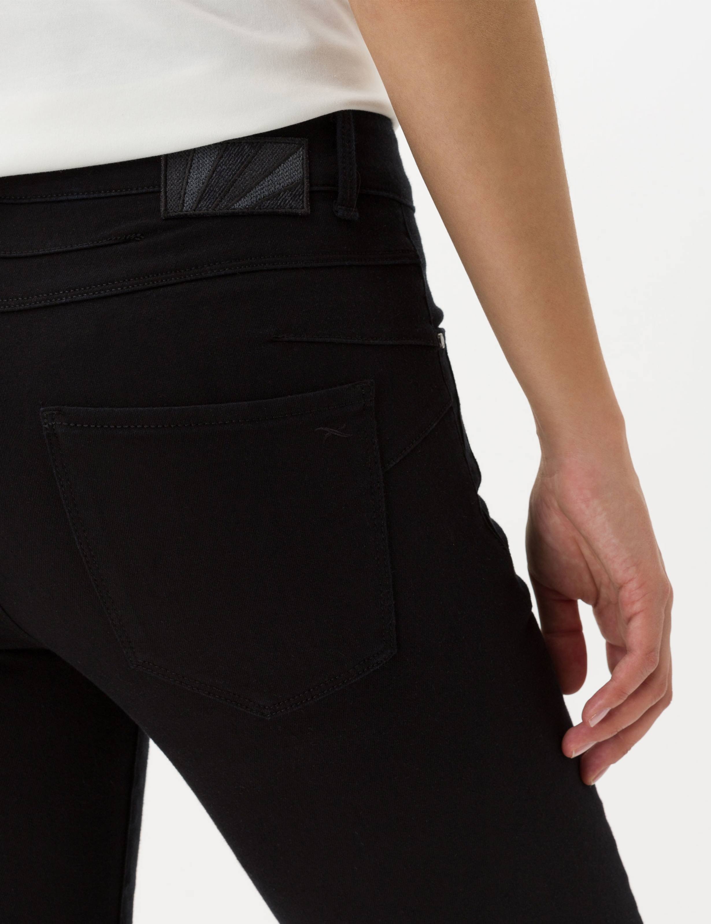 Women Style ANA Denim Perma Black Skinny Fit Detail 1