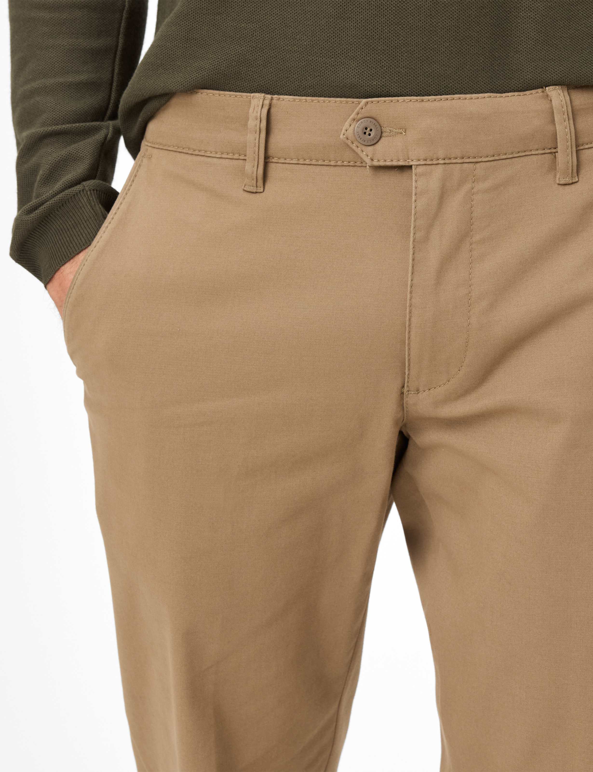Herren Style JIM Hellbraun Modern Fit Detail 2