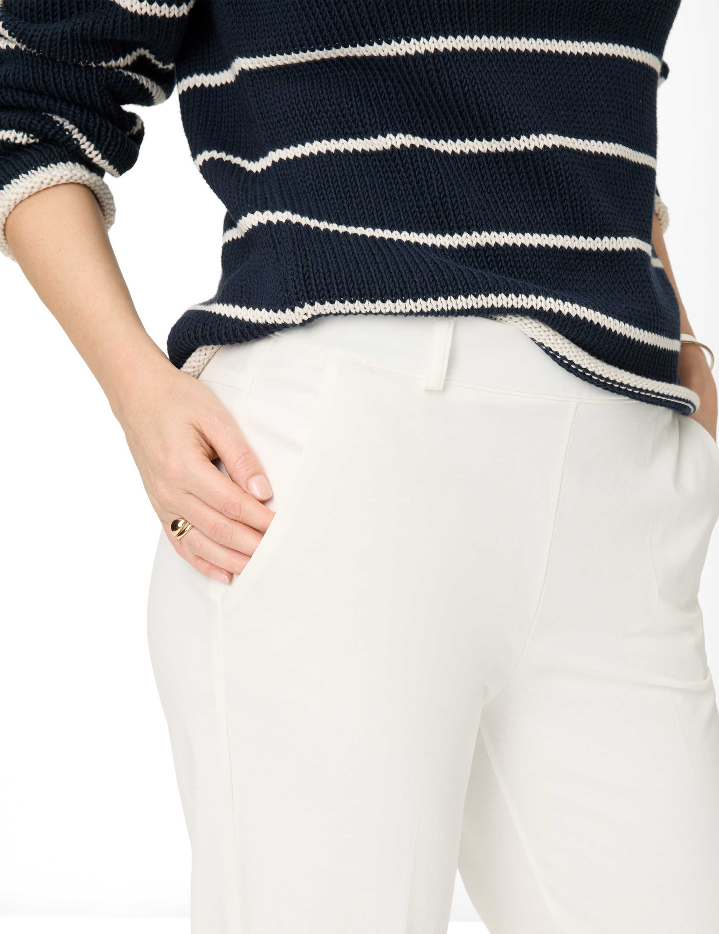 Damen Style LILLYTH FLARED Cremeweiß Slim Fit Detail 2