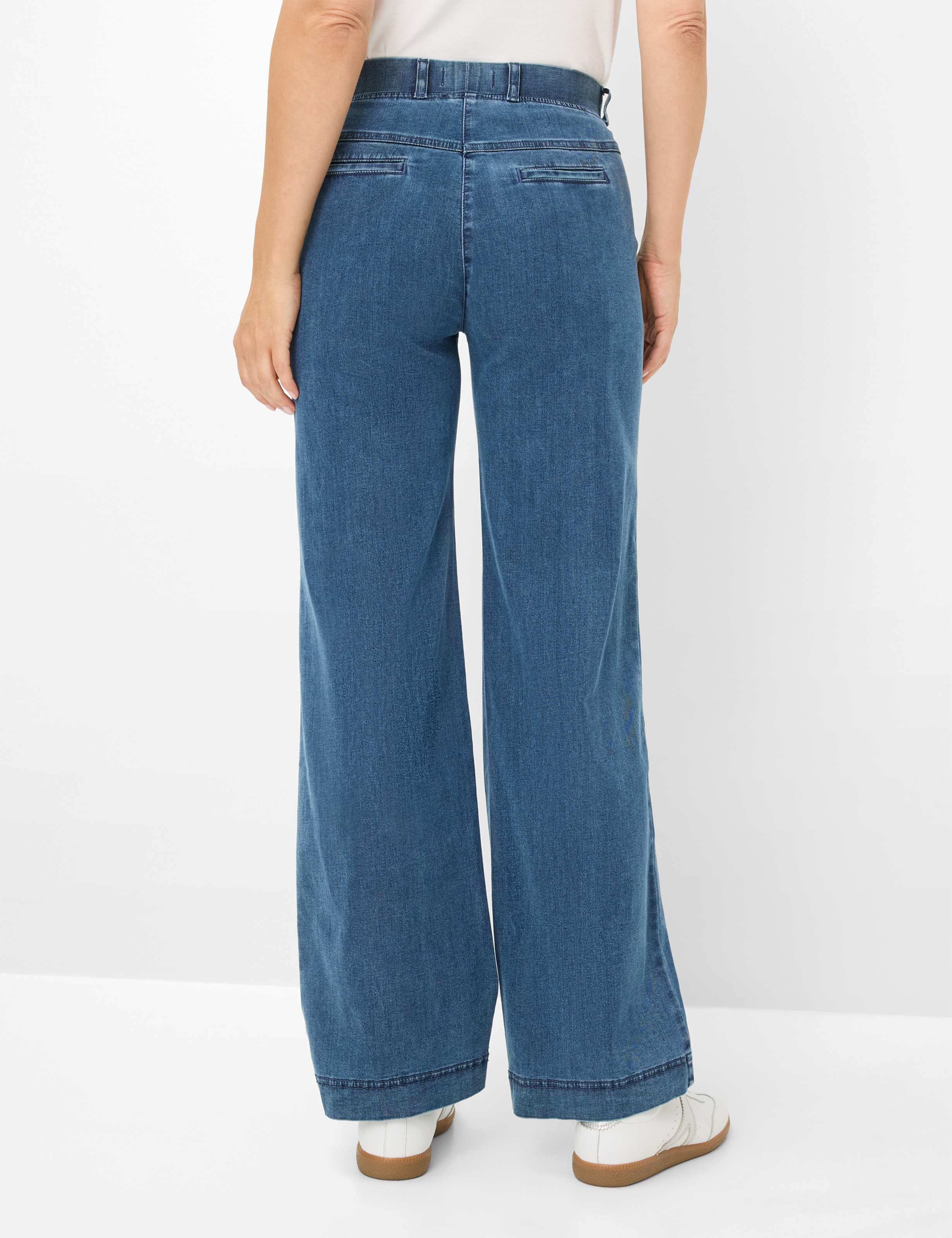 Blautöne, Damen, Style PAM FLARED, MODEL_RUECK_ISHOP