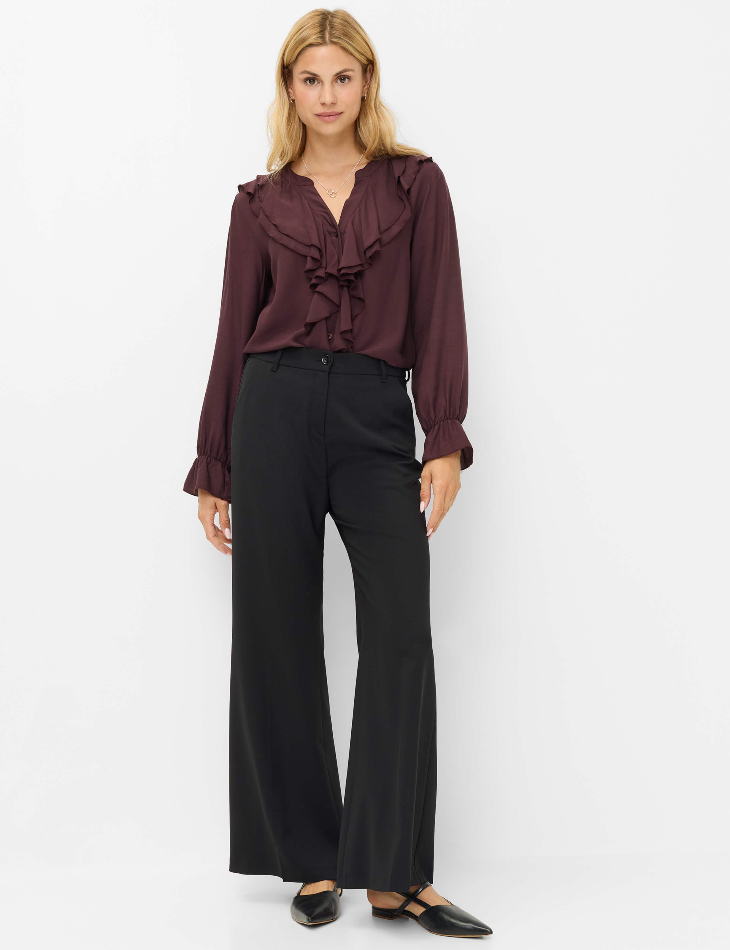 Damen Style MAINE Schwarz Wide Leg Model Outfit