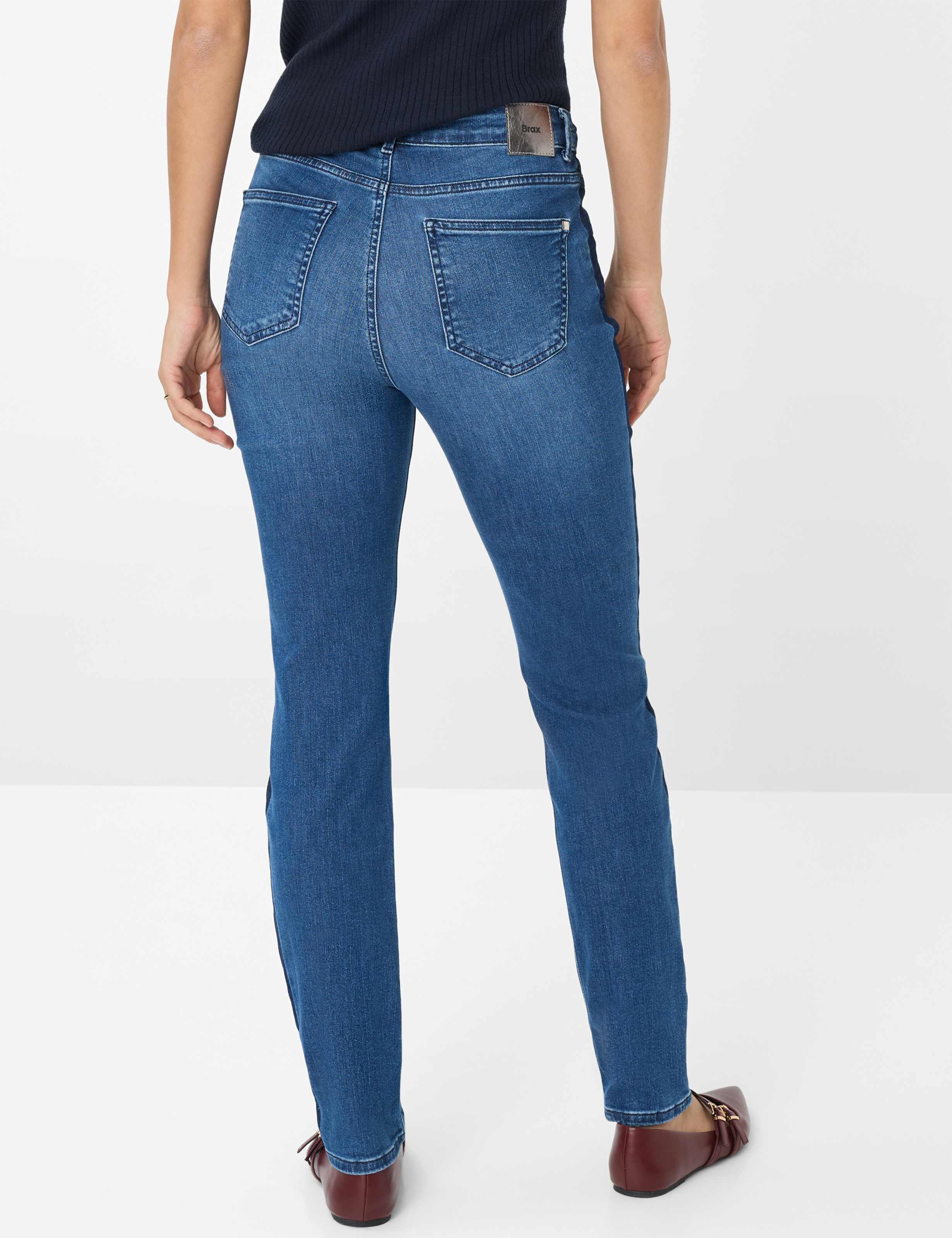 Damen Style SHAKIRA Denim Blau Slim Fit Model Rueck