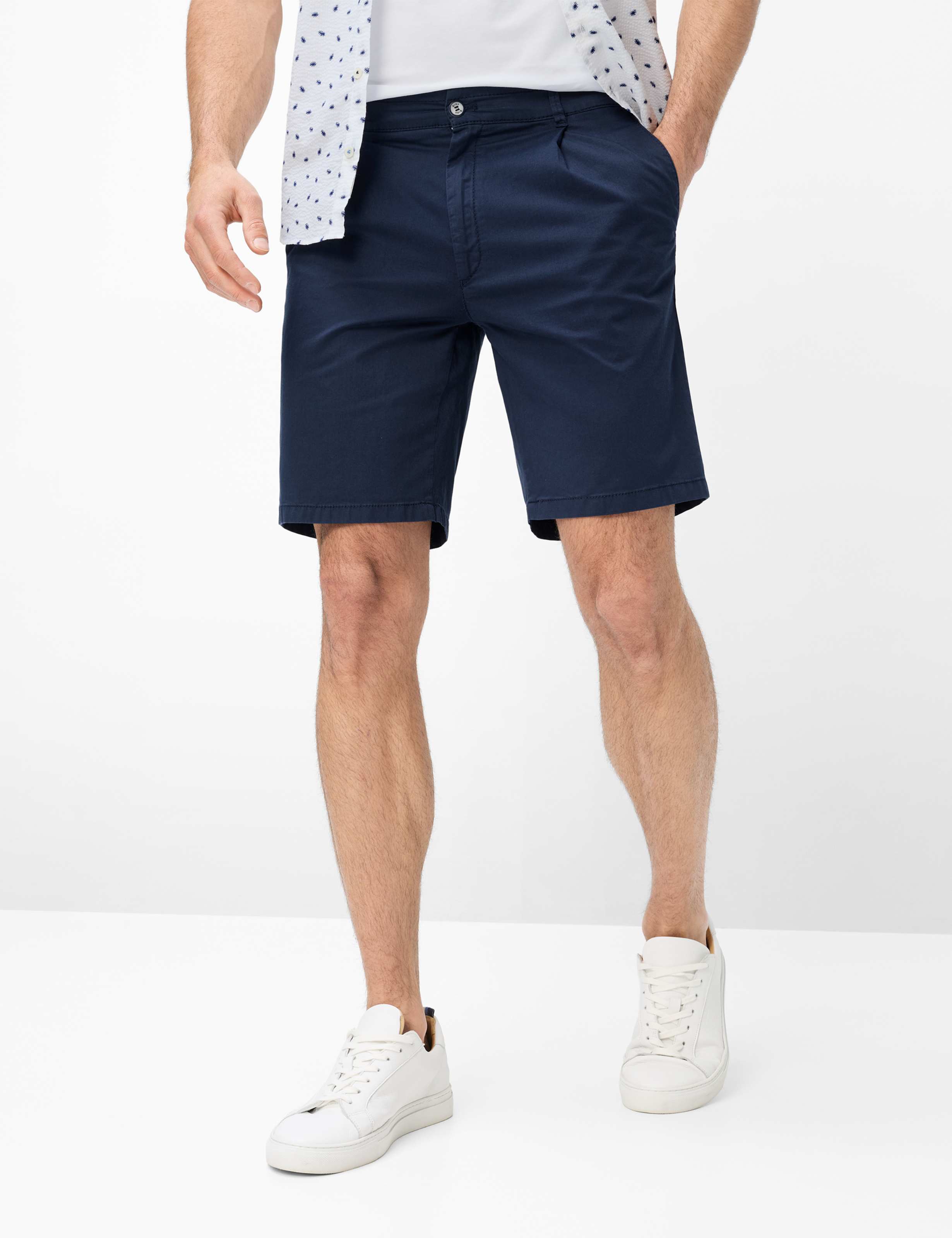 Homme Style TINO Bleu Foncé Relaxed Fit Devant mannequin