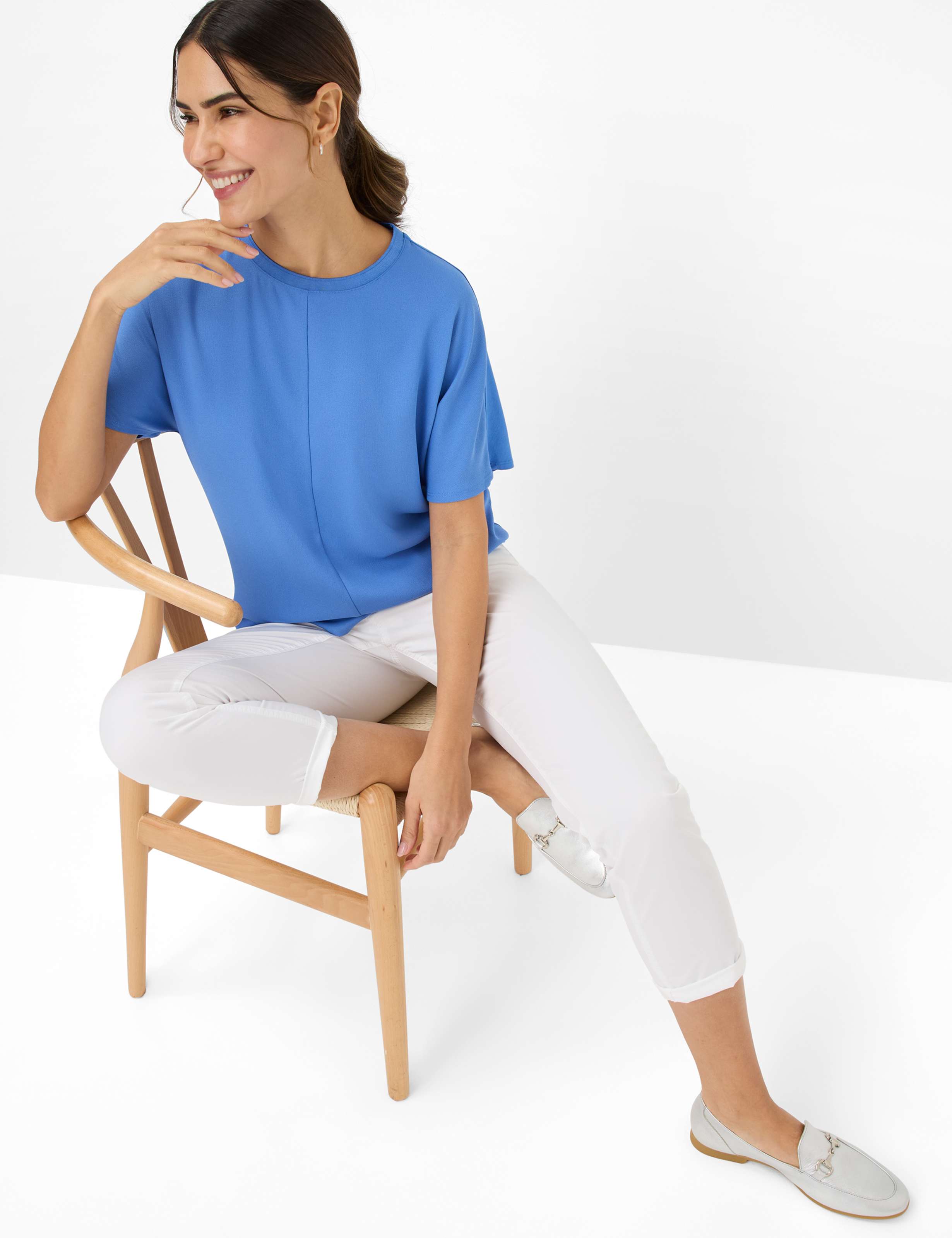 Damen Style CAROLA S Weiß Feminine Fit Detail 1