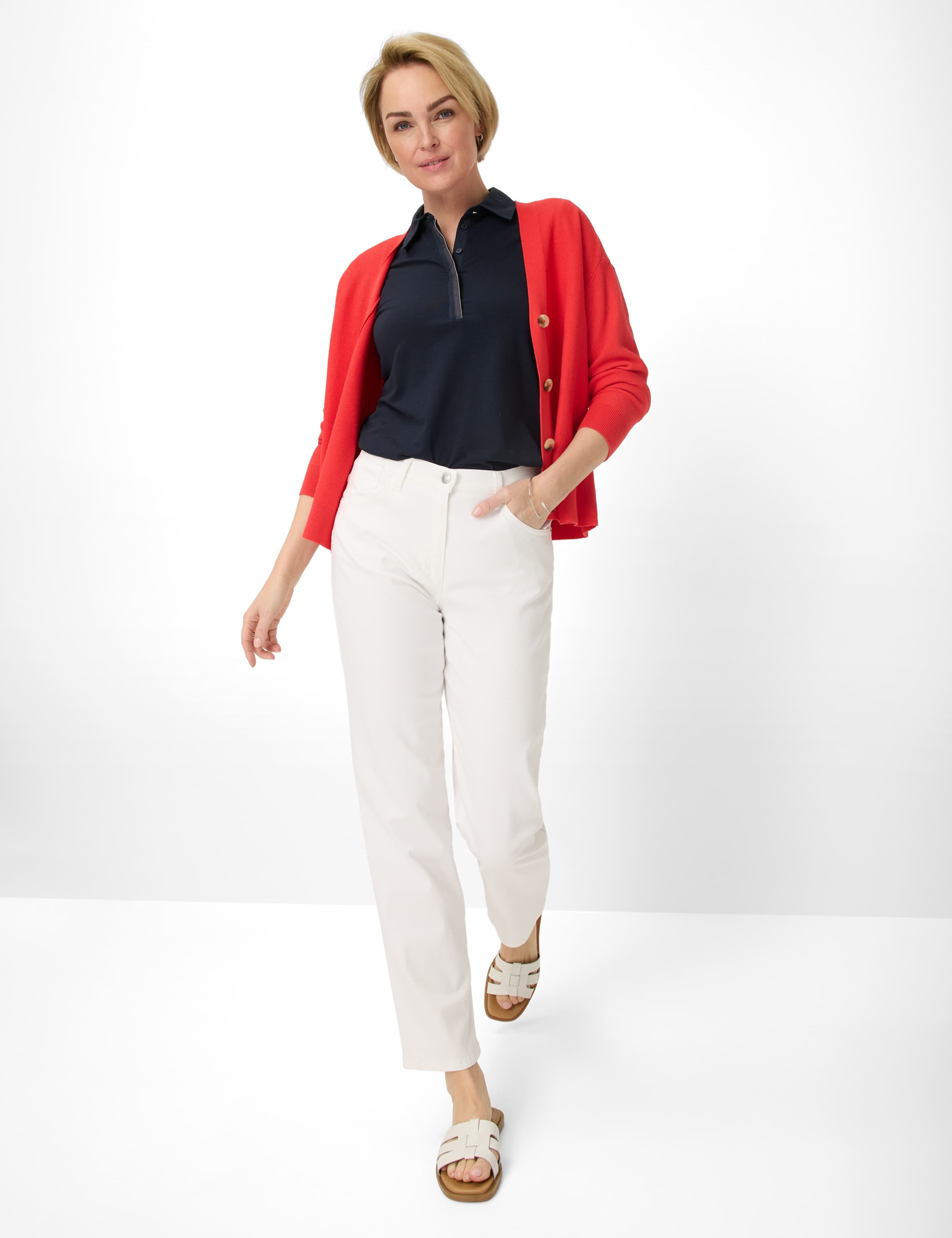 Damen Style CORRY Denim Weiß Comfort Plus Fit Model Outfit