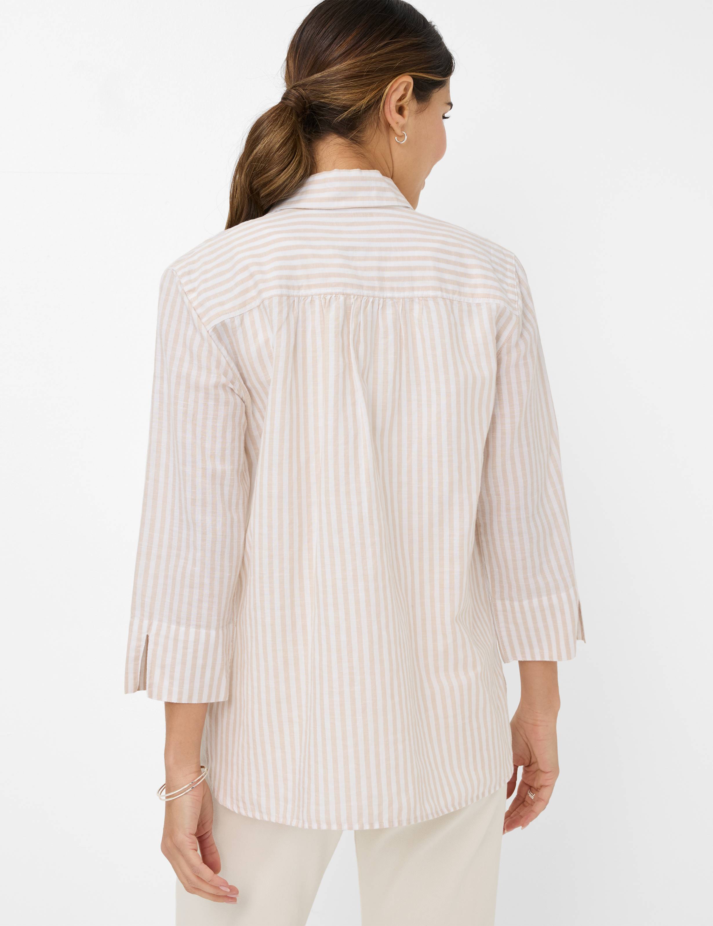 Women Style VICKI Light Beige  Model back