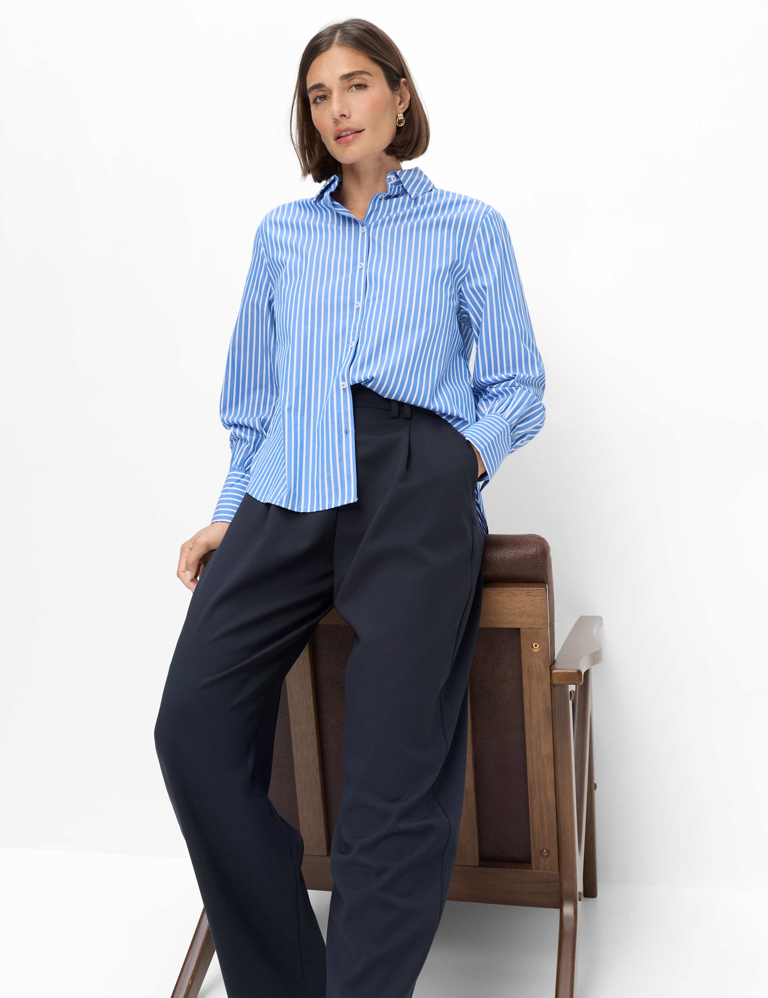 Women Style MEGAN S Dark Blue Barrel Fit Detail 1