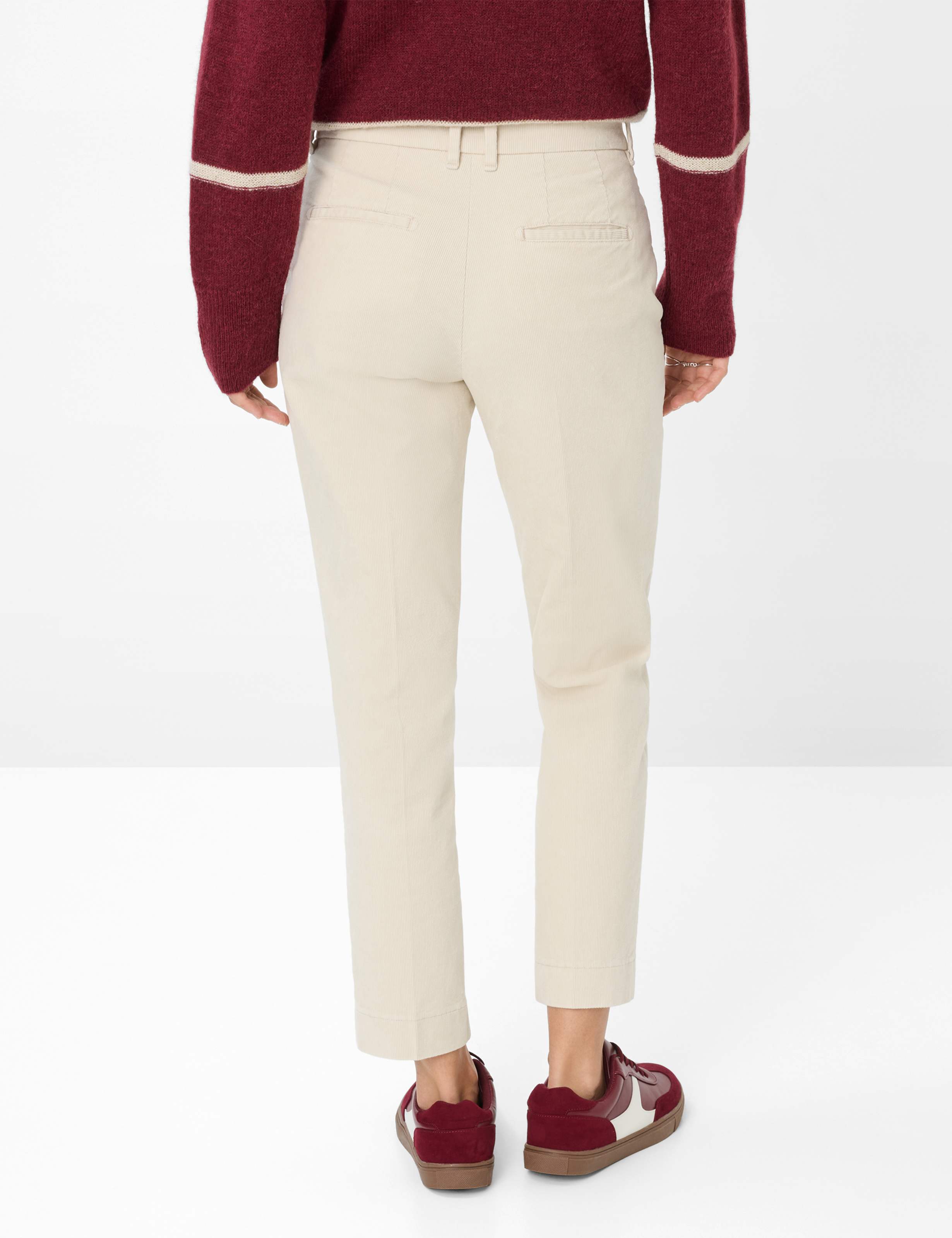 Femme Style MARA S Blanc Crème Regular Fit Dos mannequin