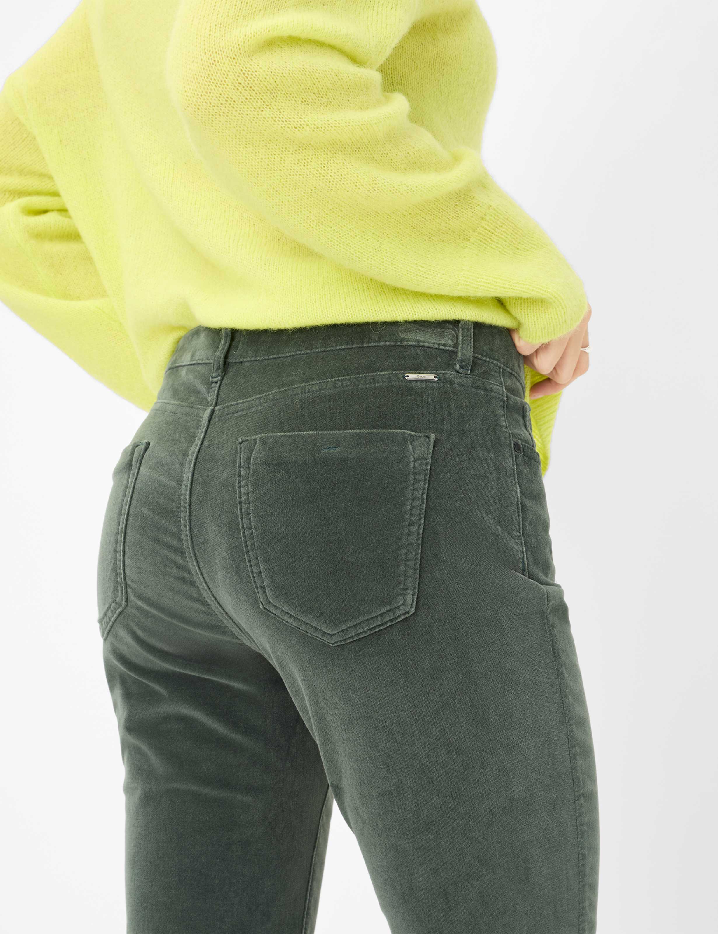 Dames Style CAROLA Donkergroen Feminine Fit Detail 2