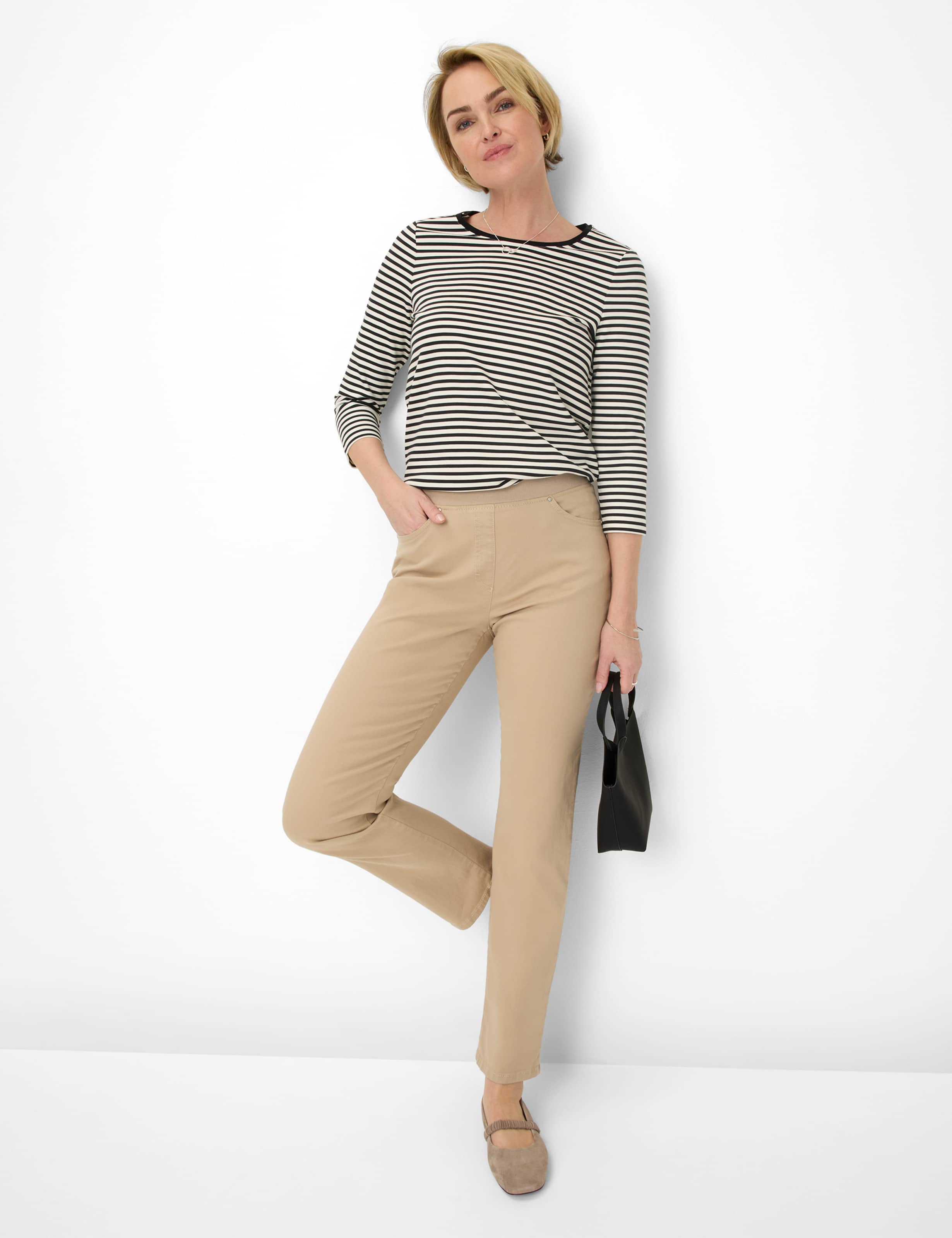 Damen Style CARINA Beige Comfort Plus Fit Model Outfit