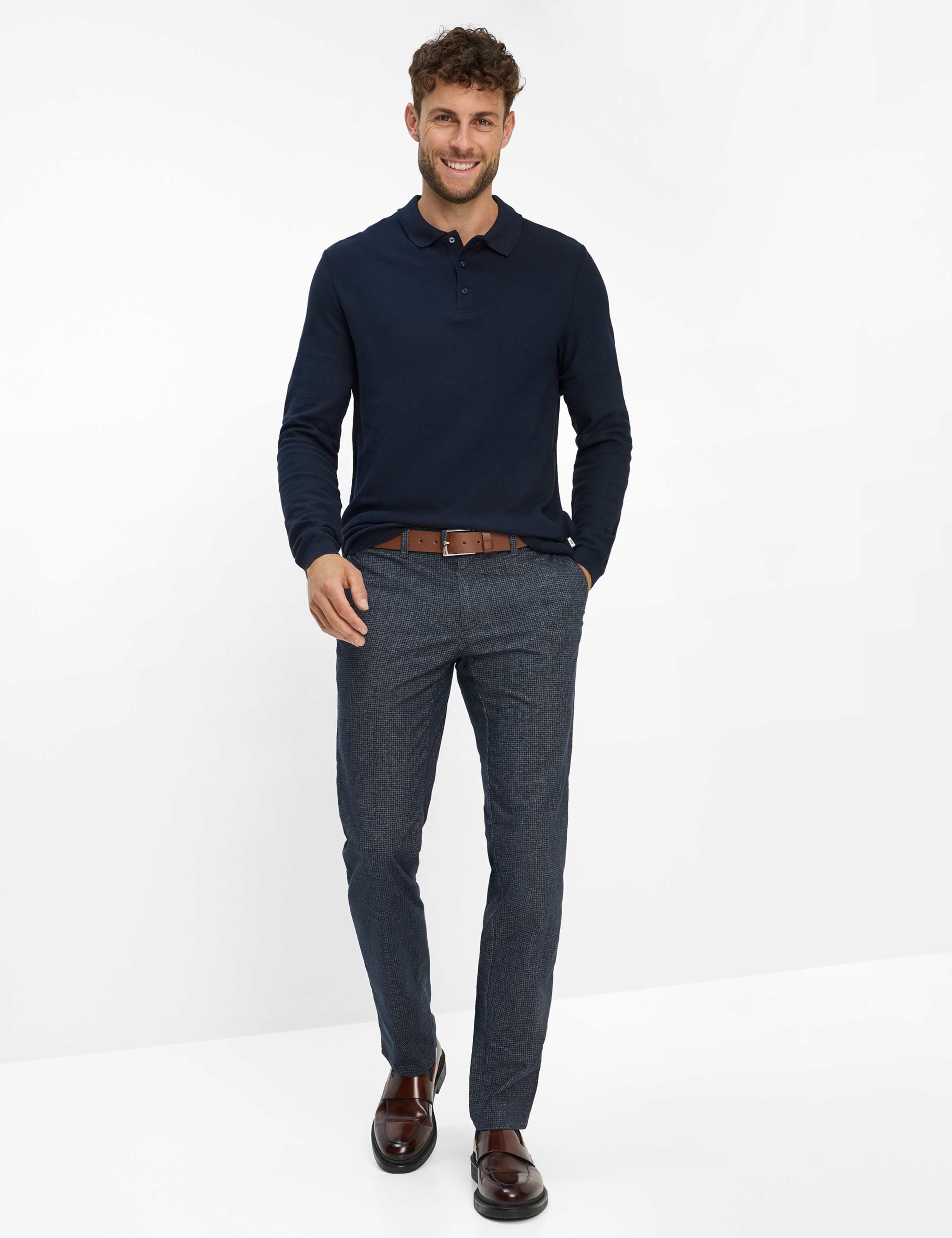 Homme Style PAROS Bleu Foncé  Tenue du mannequin
