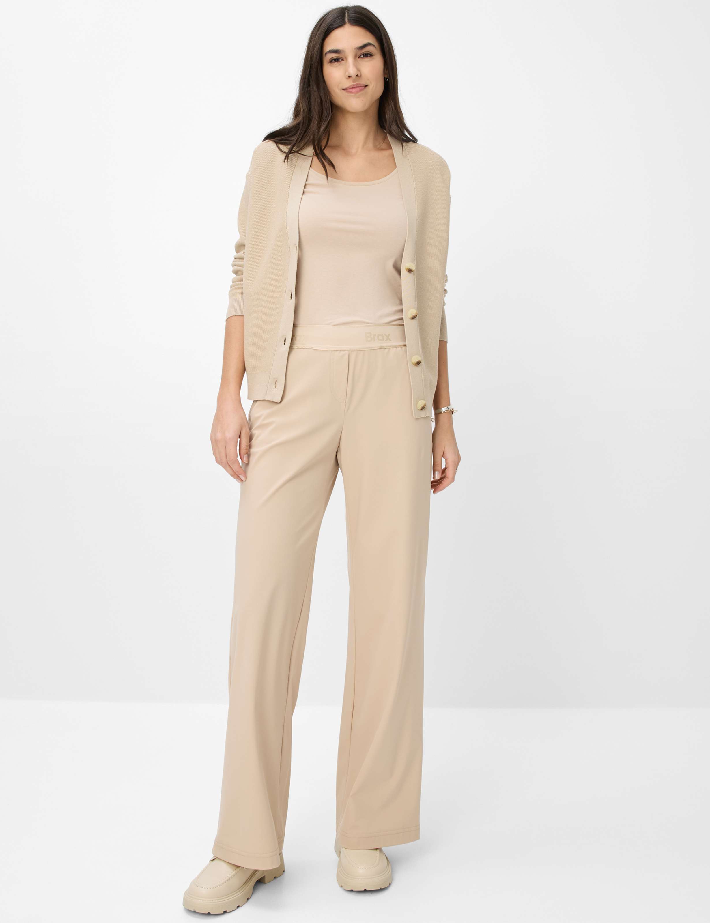 Women Style MAINE Beige Wide Leg Model Outfit